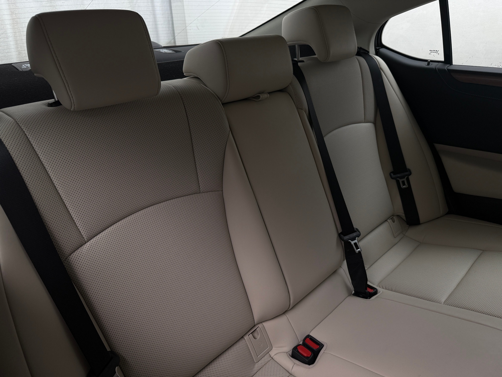 Thumbnail: 2025 Lexus ES - 6