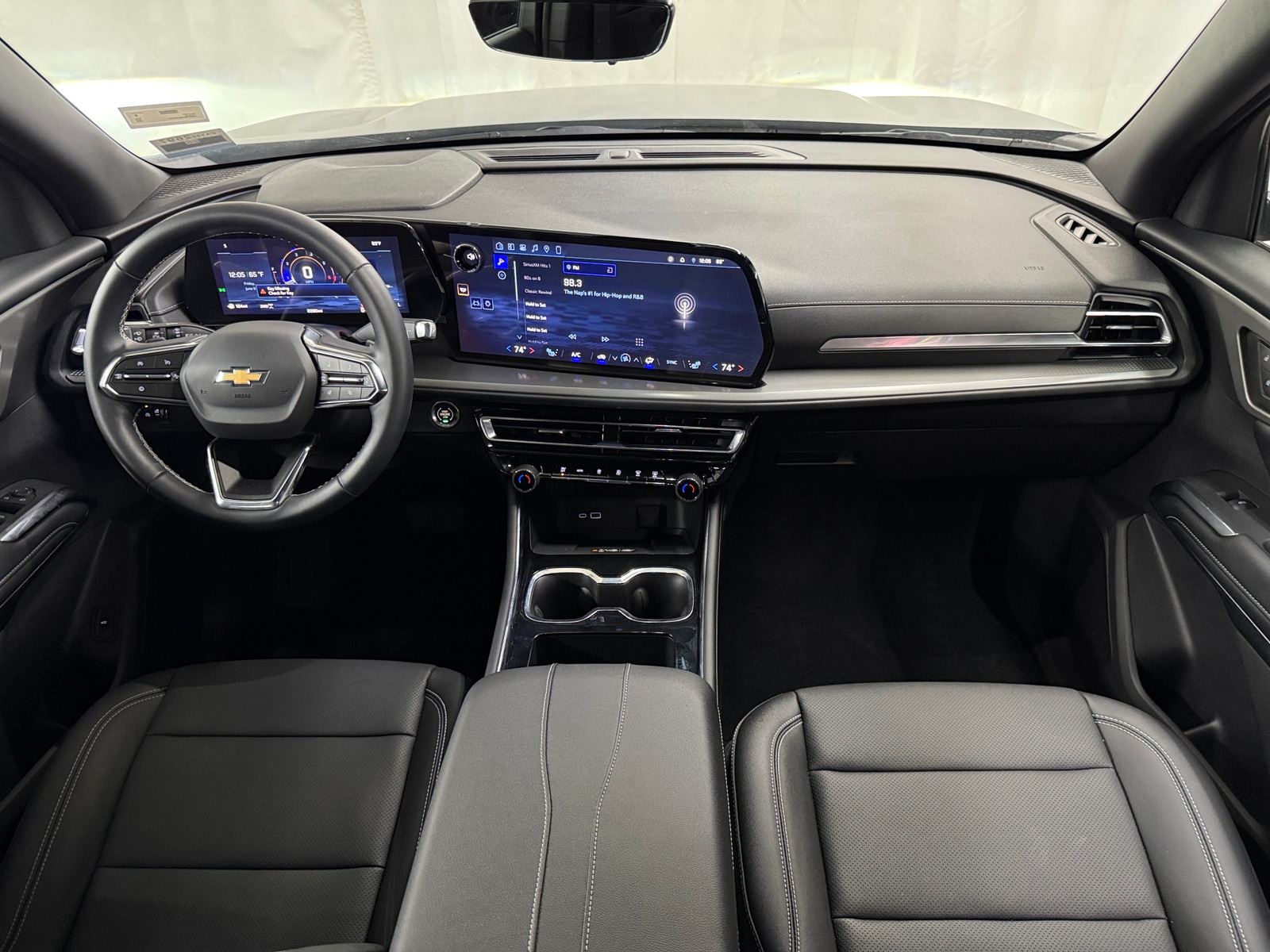 Thumbnail: 2026 Chevrolet Traverse - 3