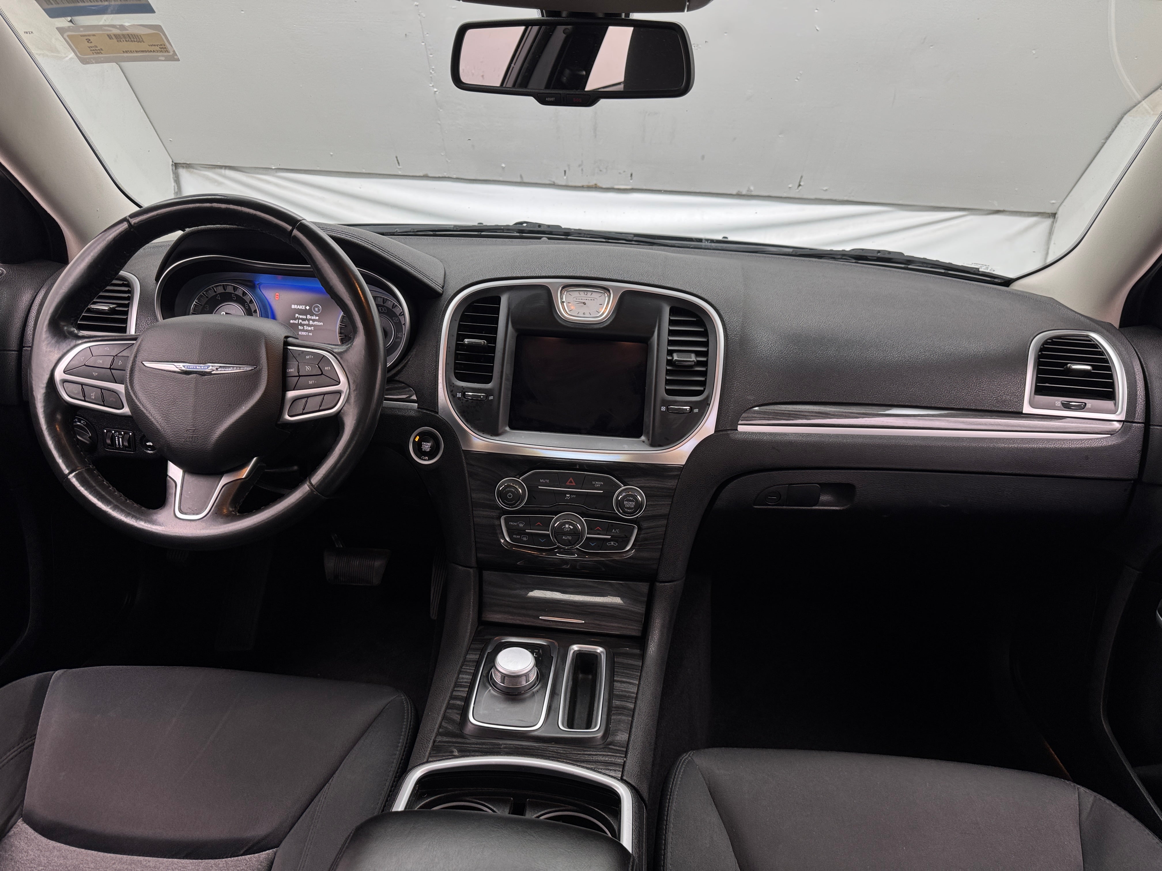 2021 Chrysler 300 Touring - Photo 7