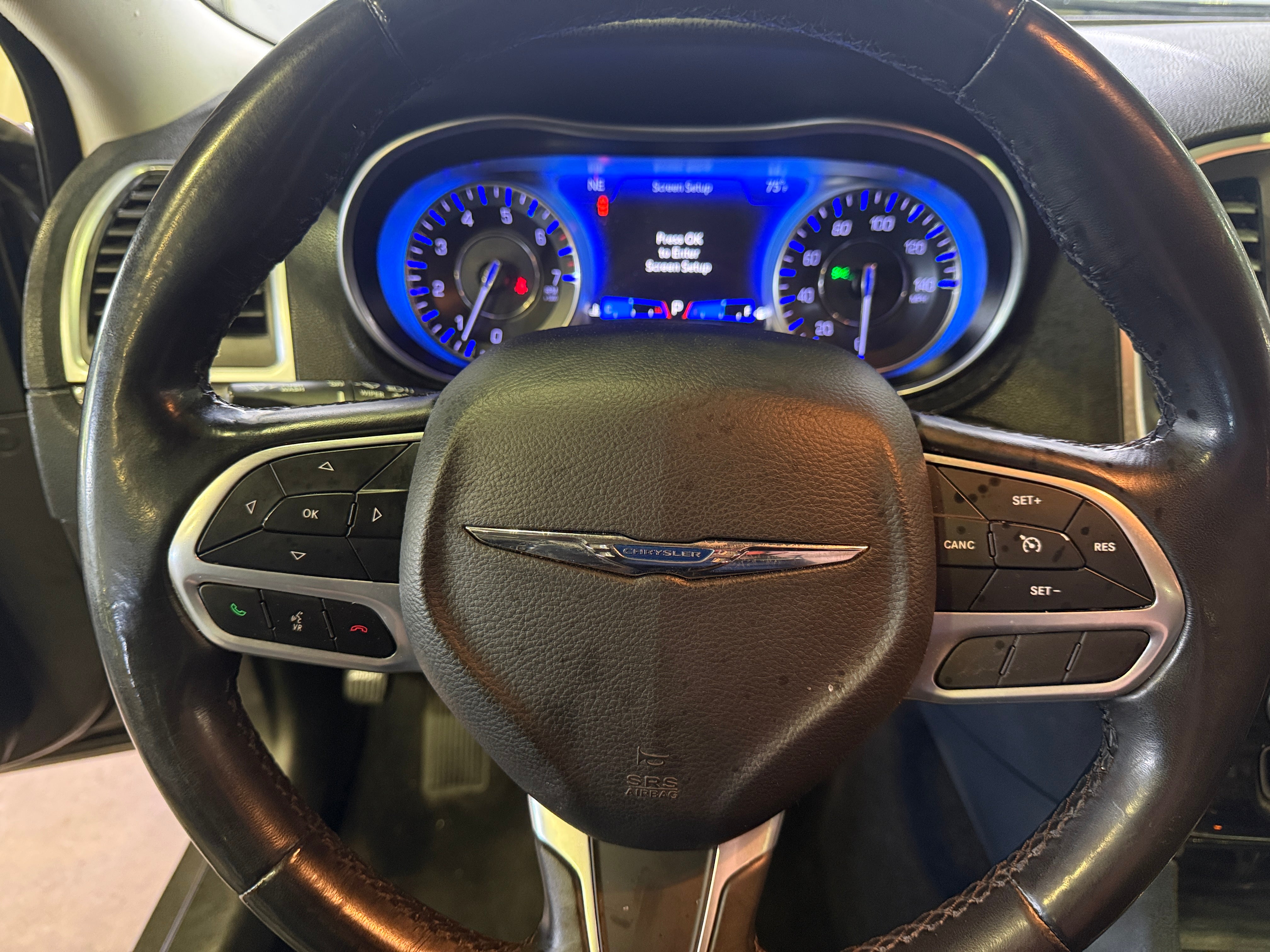 2021 Chrysler 300 Touring - Photo 10