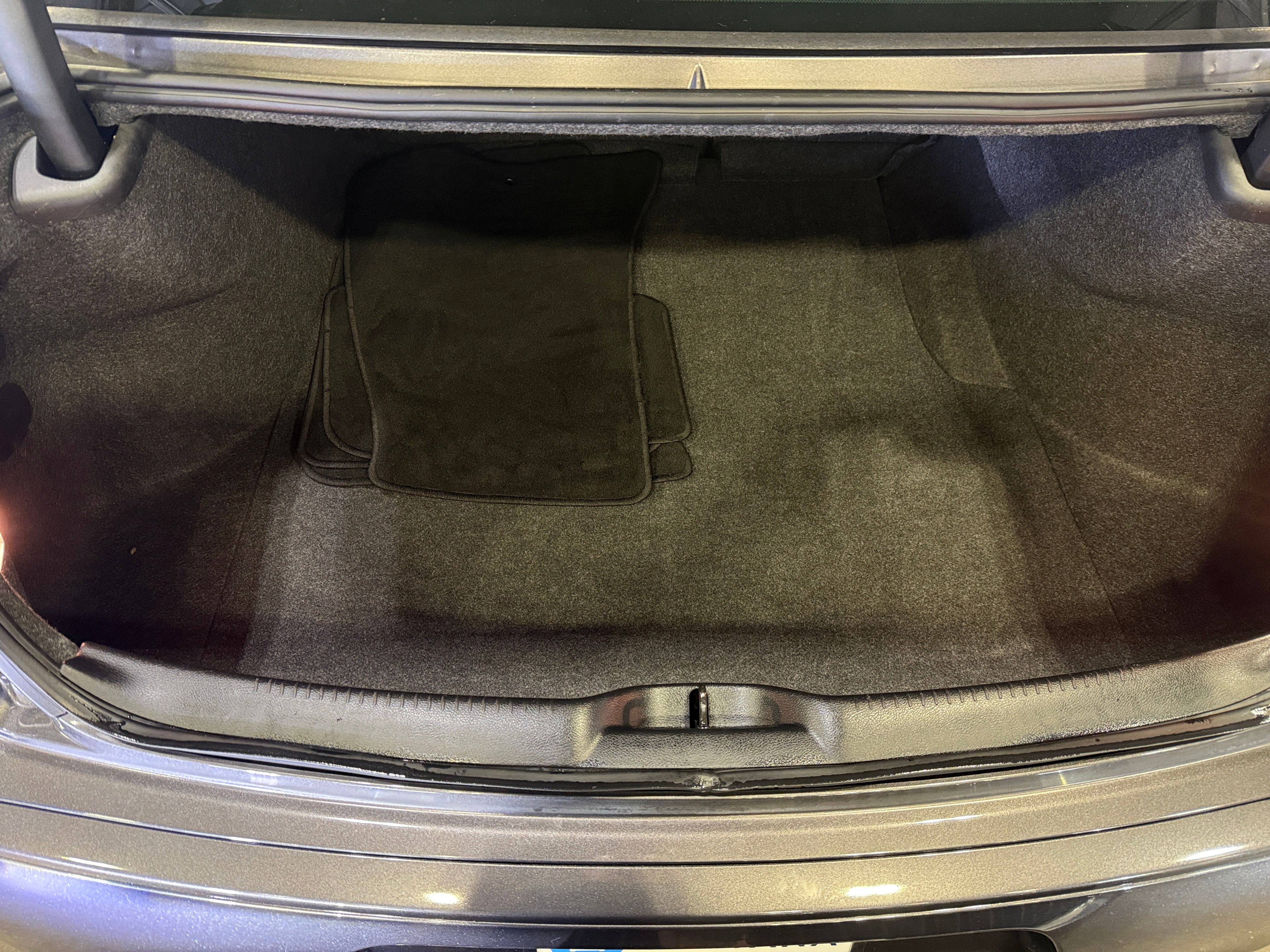 2021 Chrysler 300 Touring - Photo 2