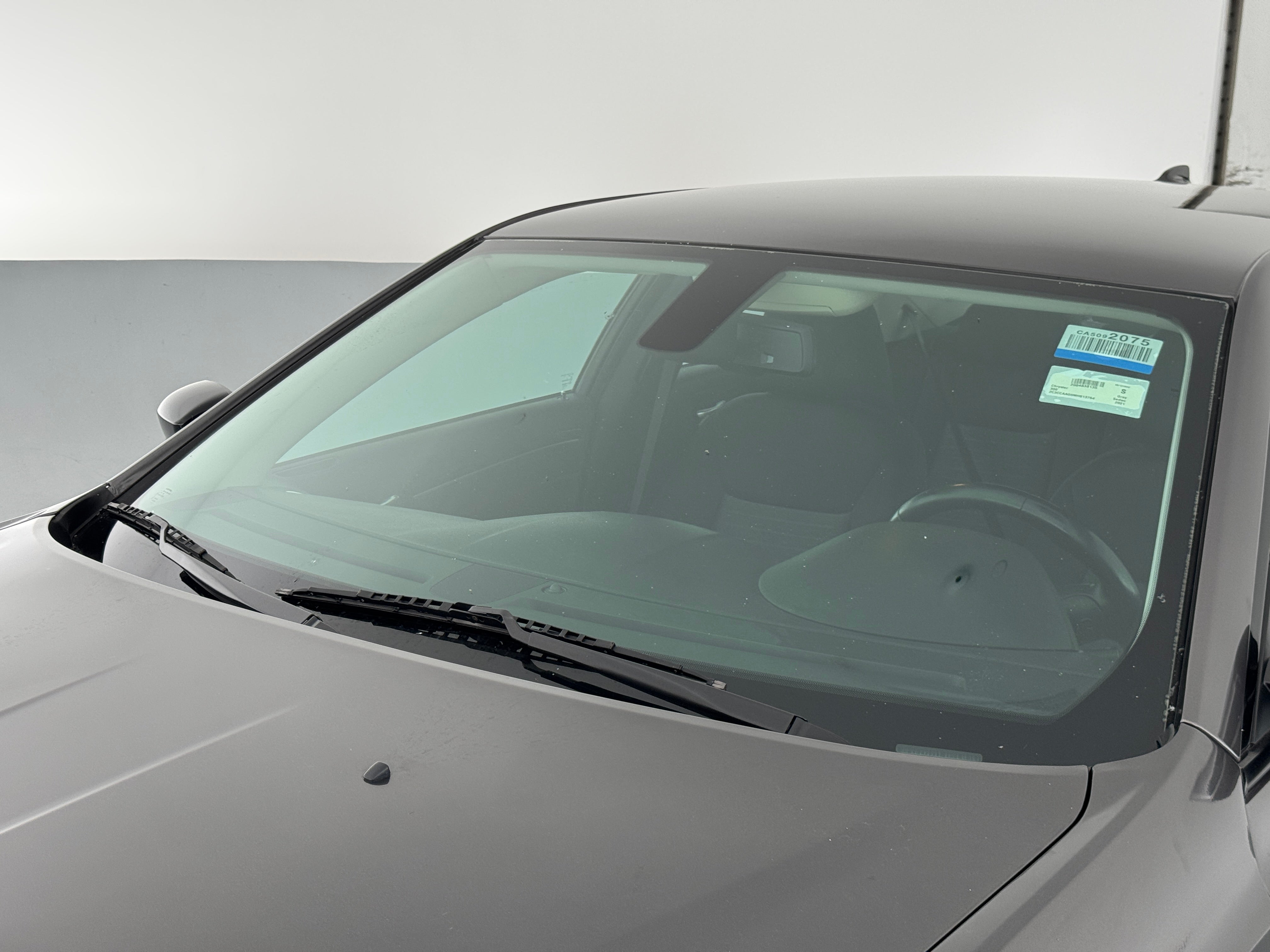 2021 Chrysler 300 Touring - Photo 17