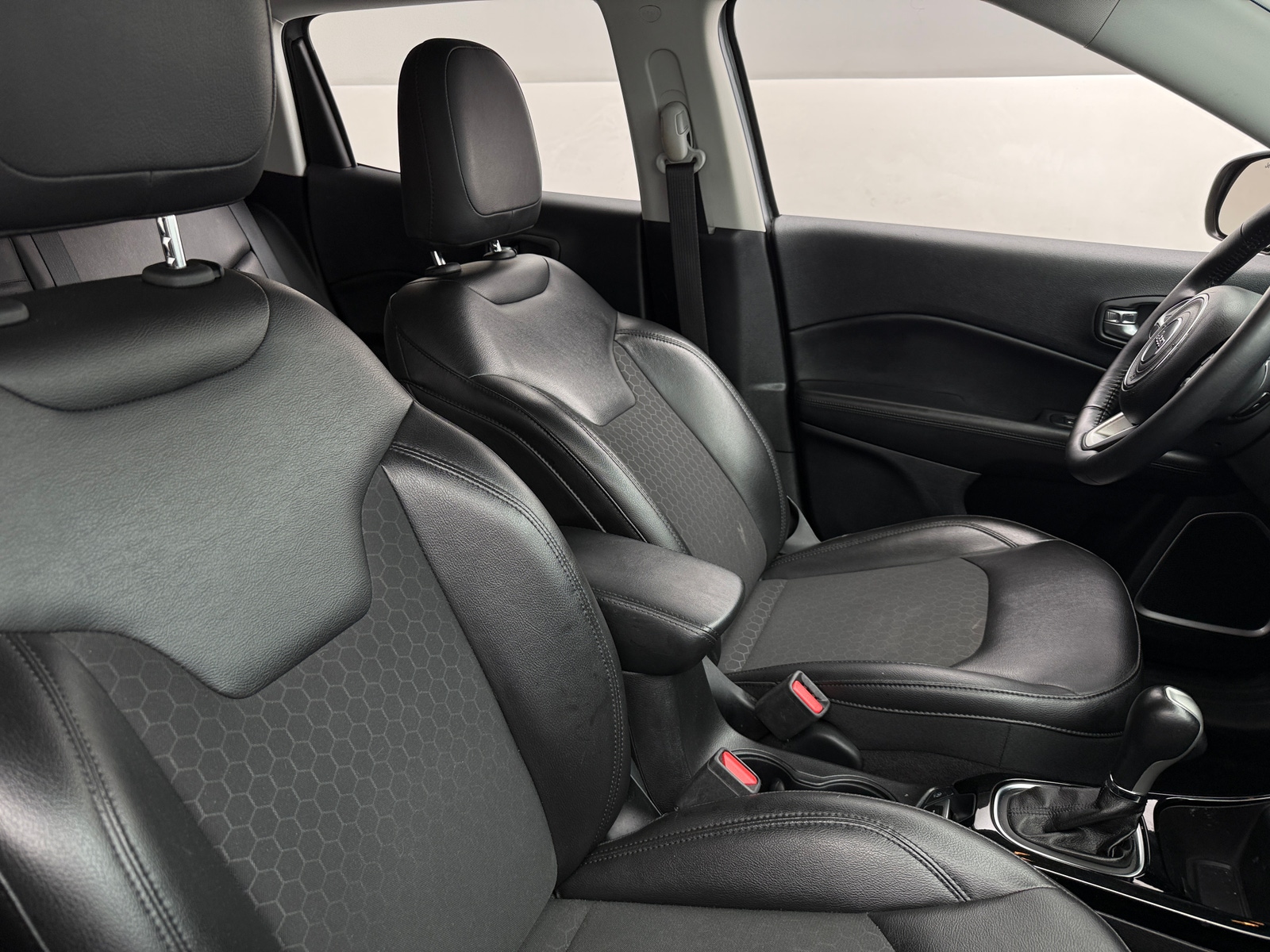 Thumbnail: 2019 Jeep Compass - 2
