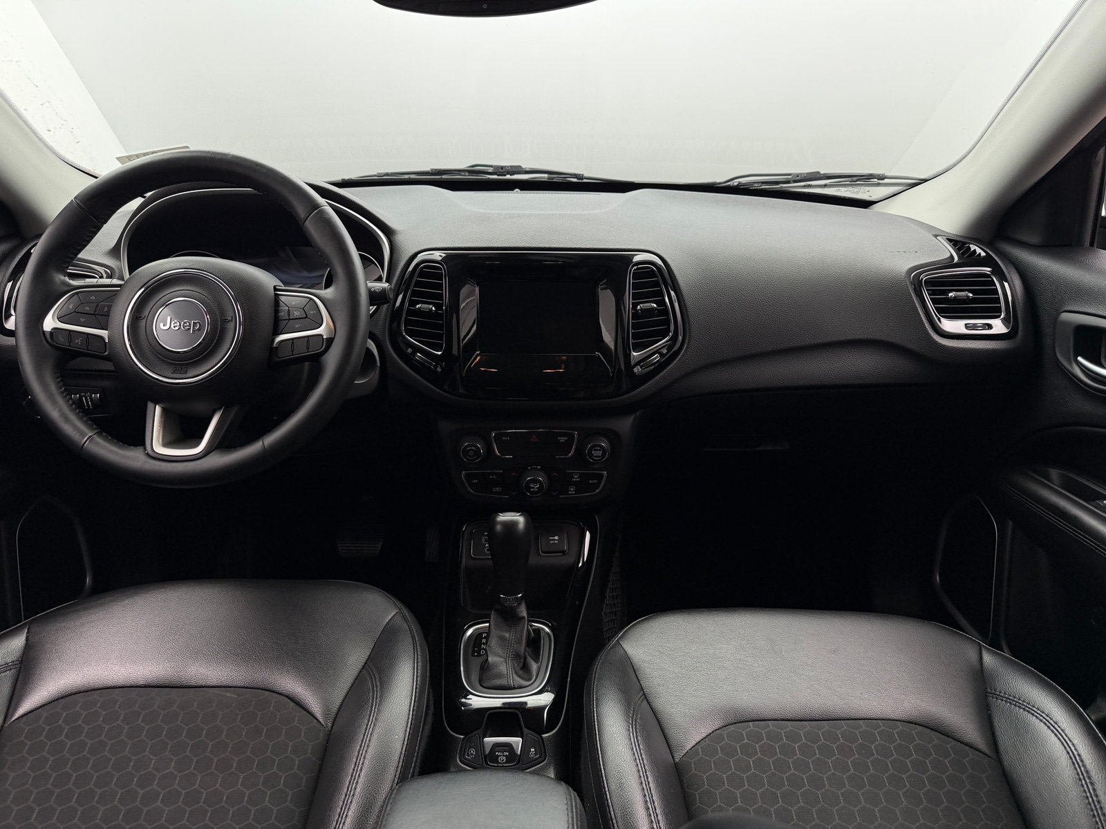 Thumbnail: 2019 Jeep Compass - 3