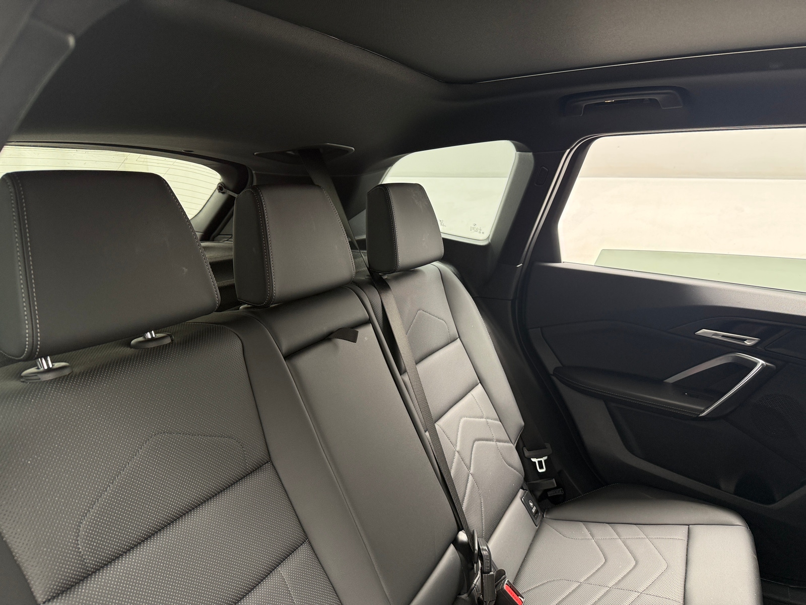 Thumbnail: 2026 BMW X1 - 5
