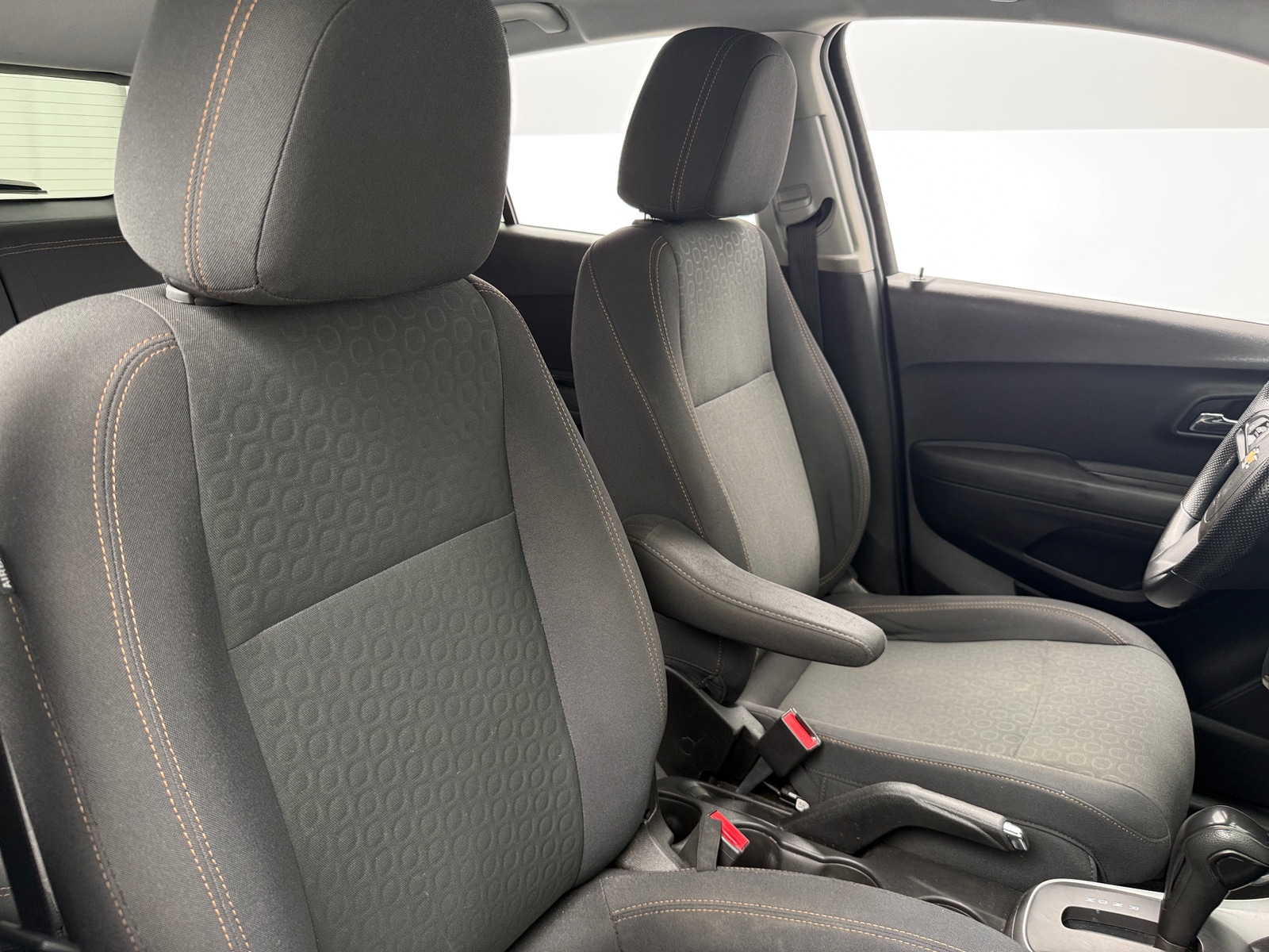 Thumbnail: 2019 Chevrolet Trax - 2