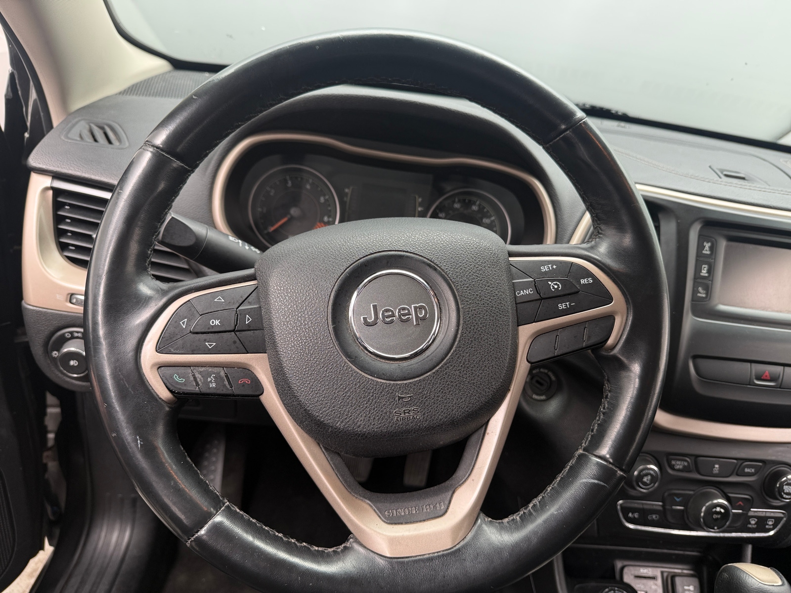 Thumbnail: 2015 Jeep Cherokee - 5