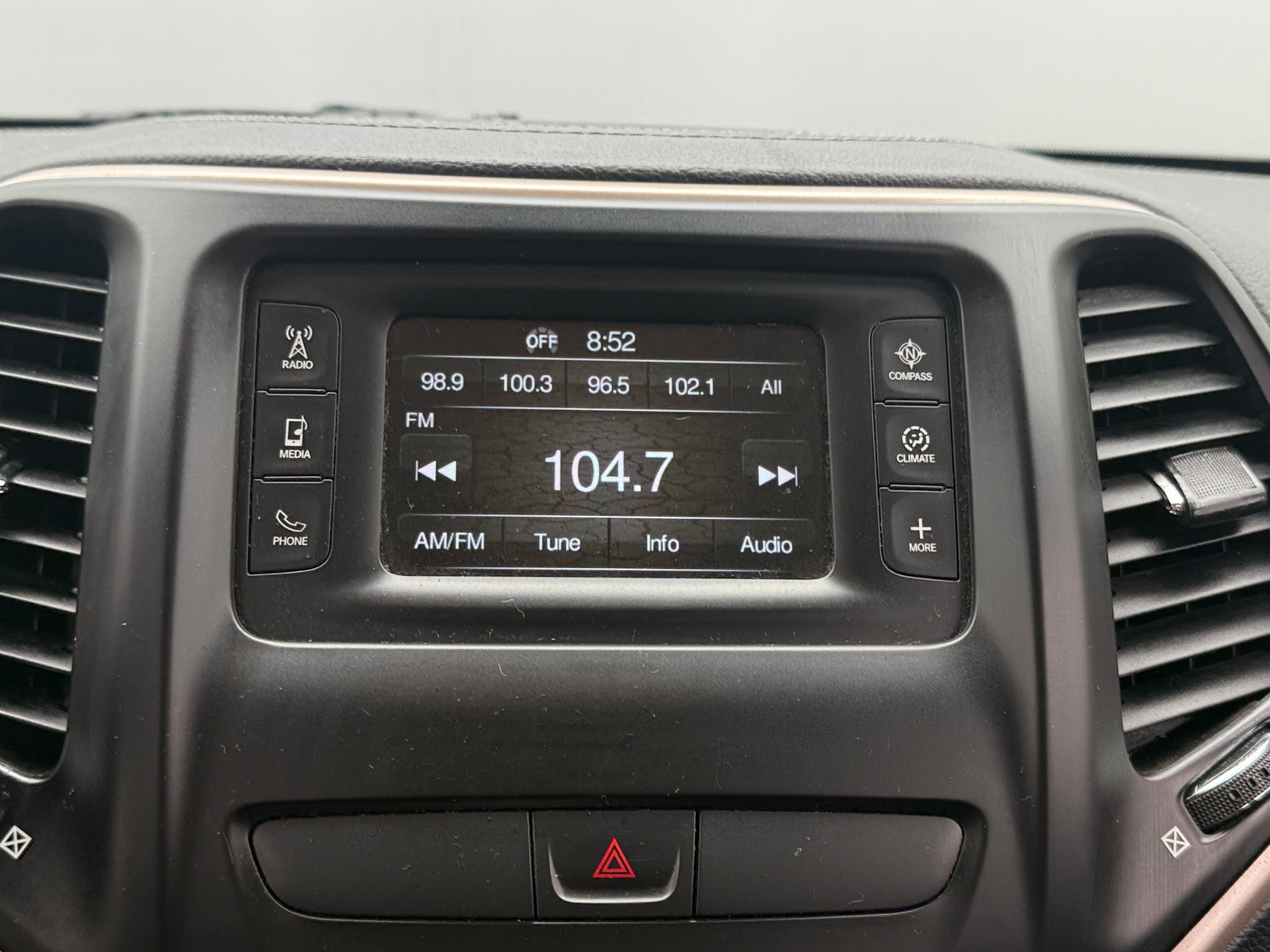 Thumbnail: 2015 Jeep Cherokee - 4