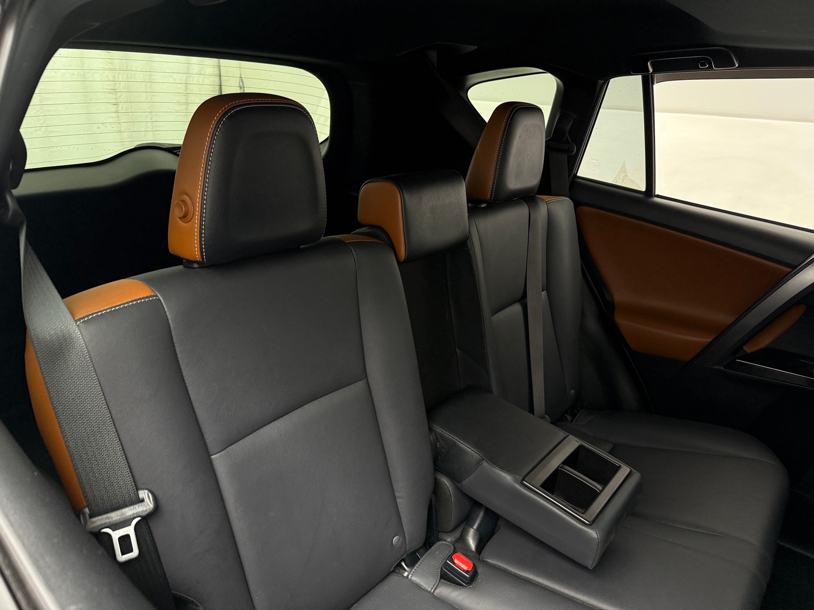 Thumbnail: 2018 Toyota RAV4 - 5