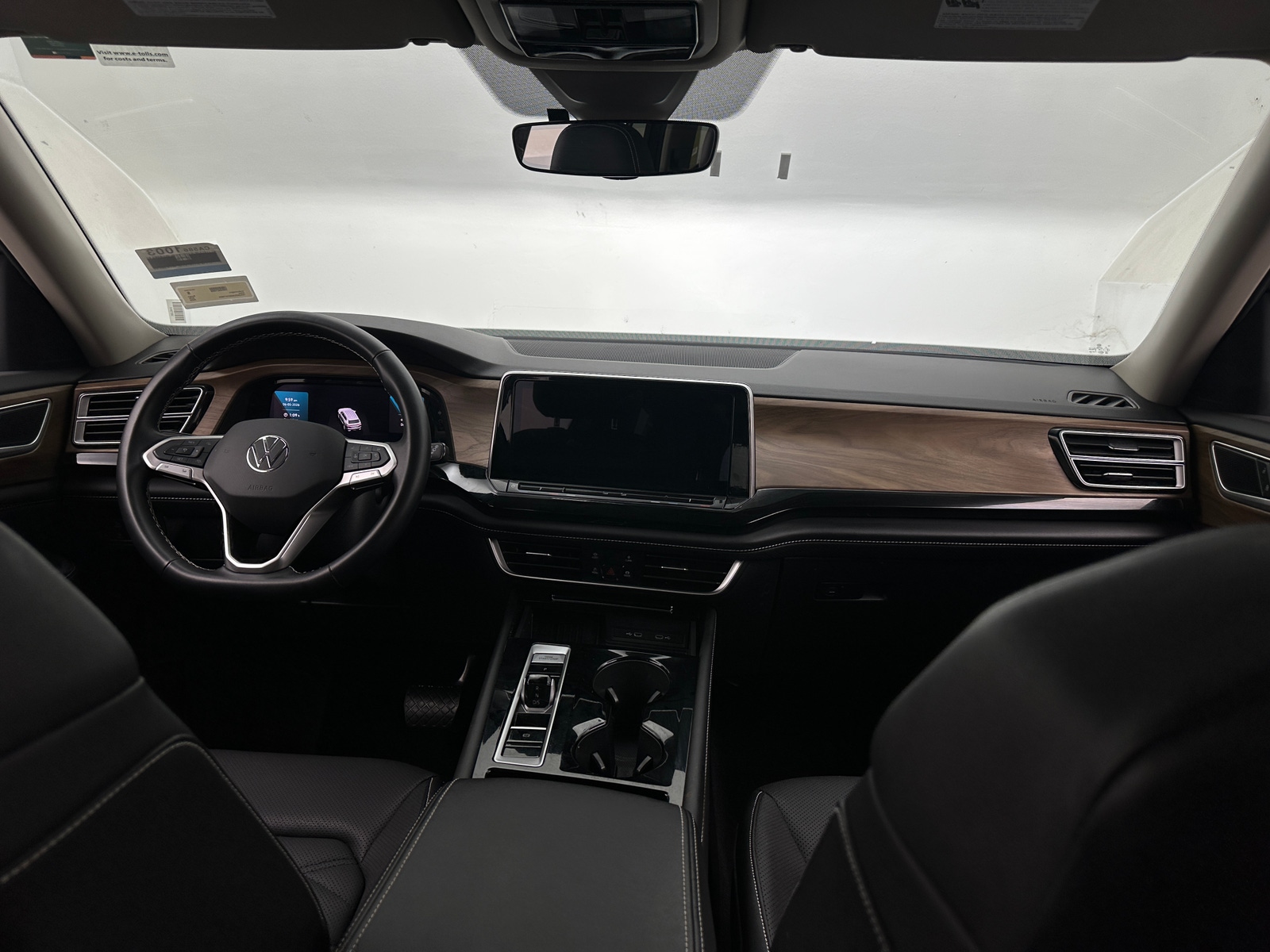 Thumbnail: 2025 Volkswagen Atlas - 2