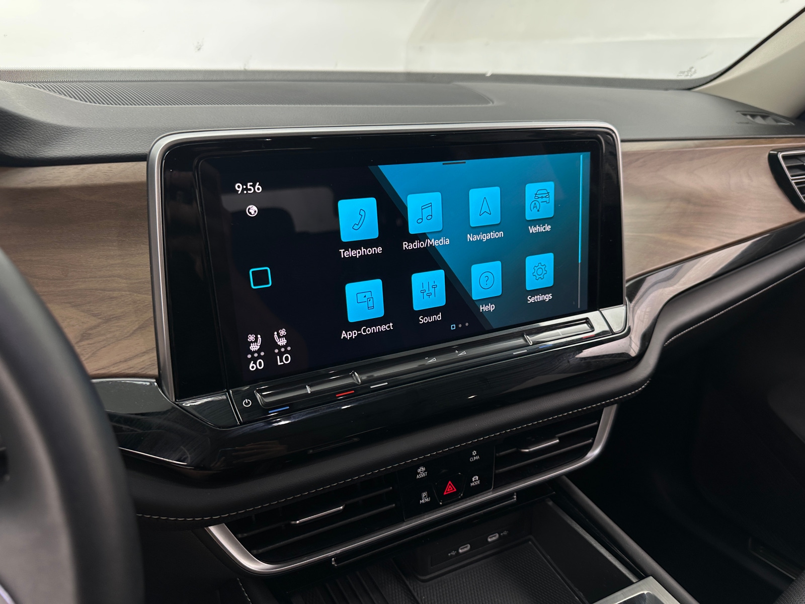 Thumbnail: 2025 Volkswagen Atlas - 3