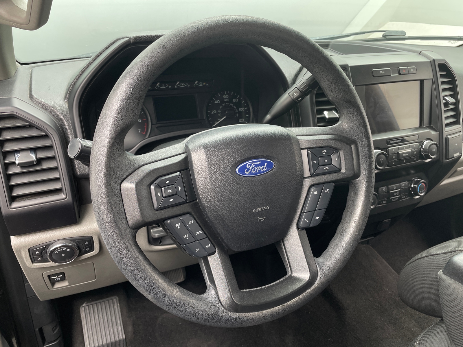 Thumbnail: 2019 Ford Econoline - 5