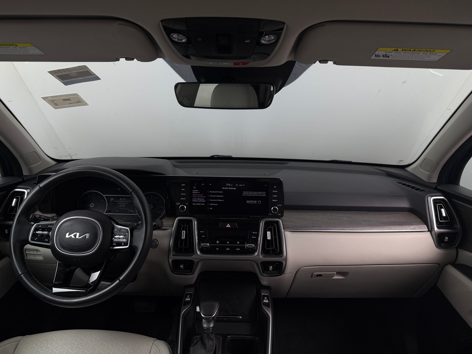 Thumbnail: 2023 Kia Sorento - 2