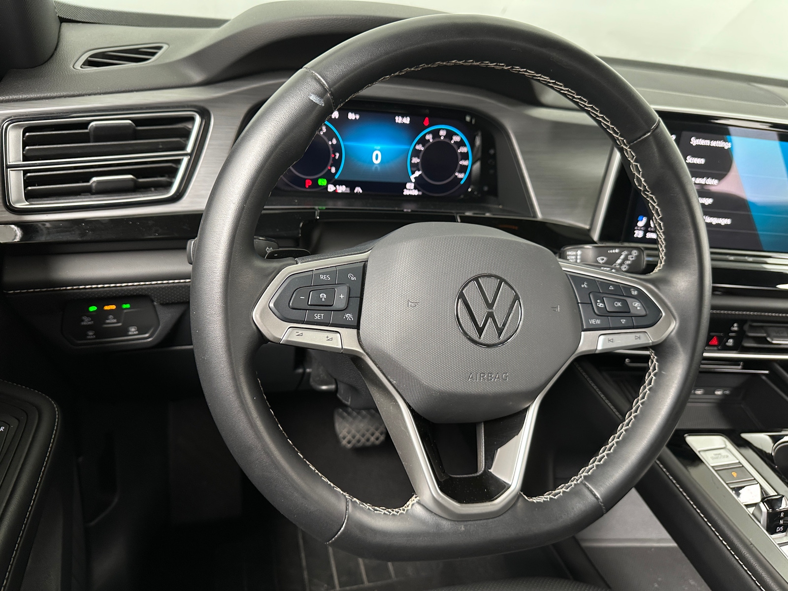 Thumbnail: 2025 Volkswagen Atlas - 4