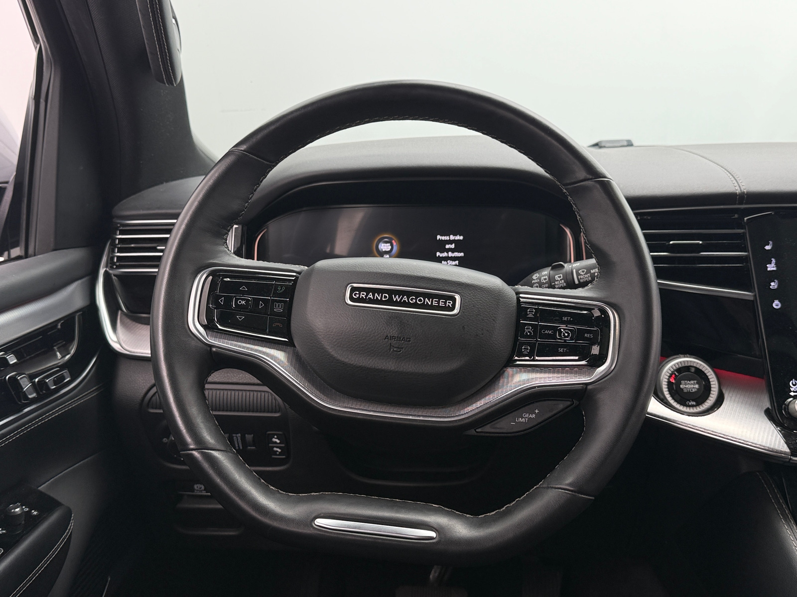 Thumbnail: 2022 Jeep Grand Wagoneer - 4