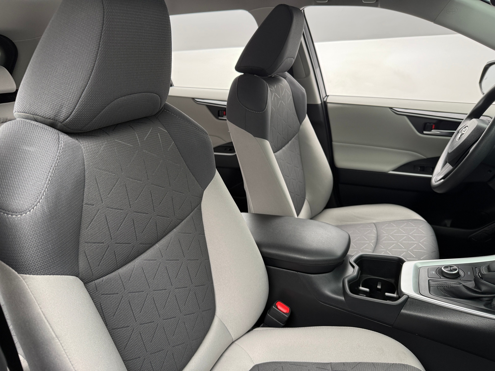 Thumbnail: 2025 Toyota RAV4 - 2