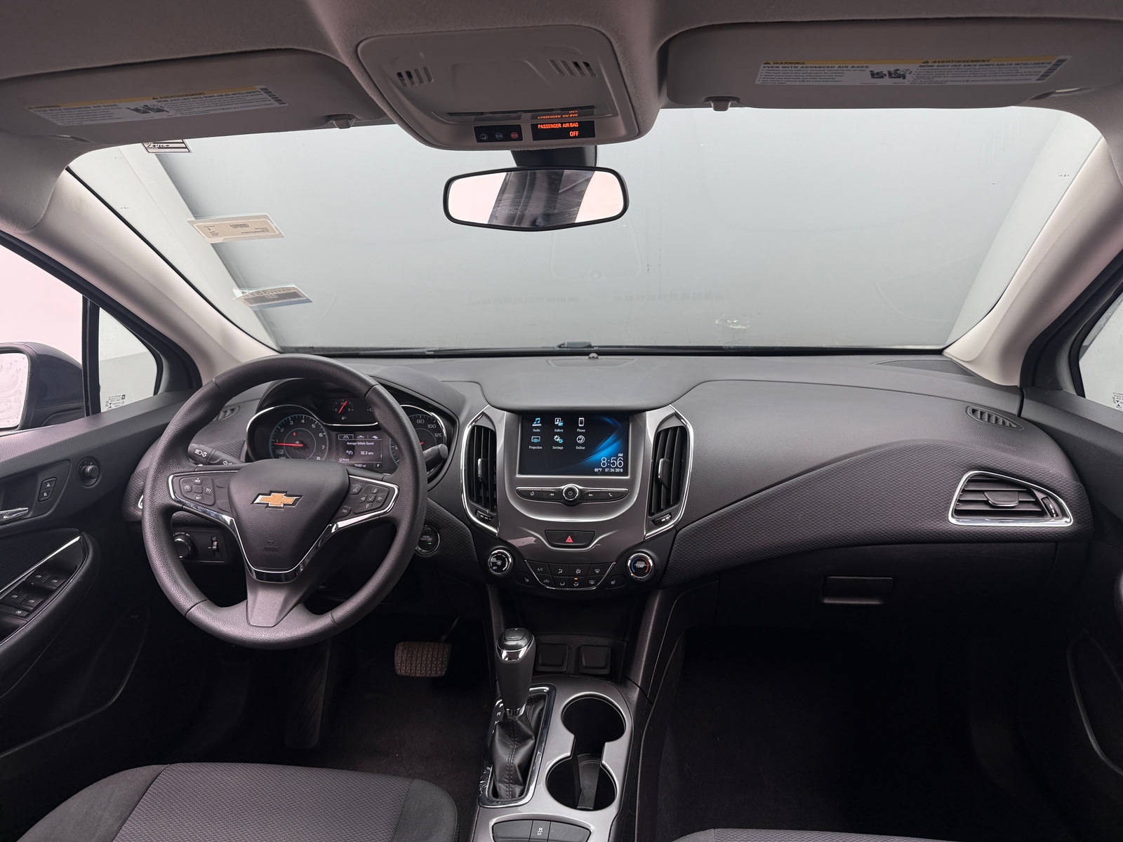 Thumbnail: 2018 Chevrolet Cruze - 3