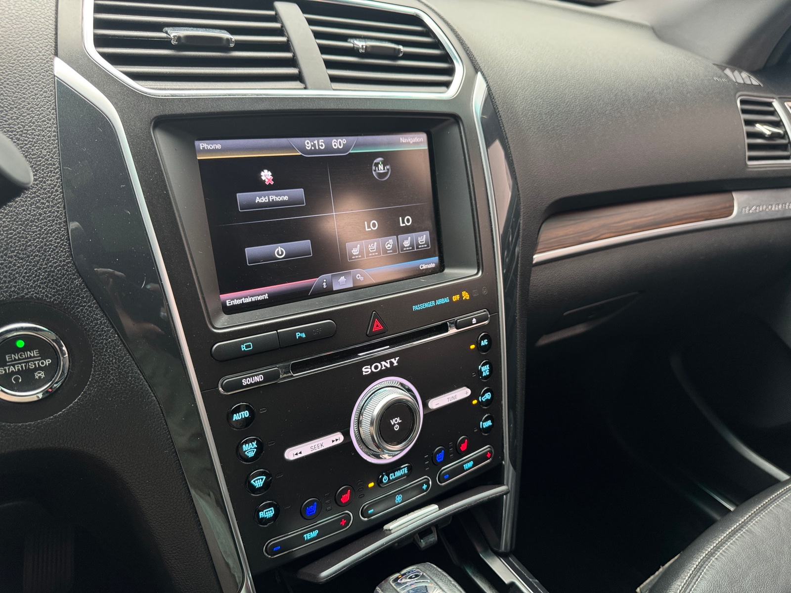 Thumbnail: 2016 Ford Explorer - 3