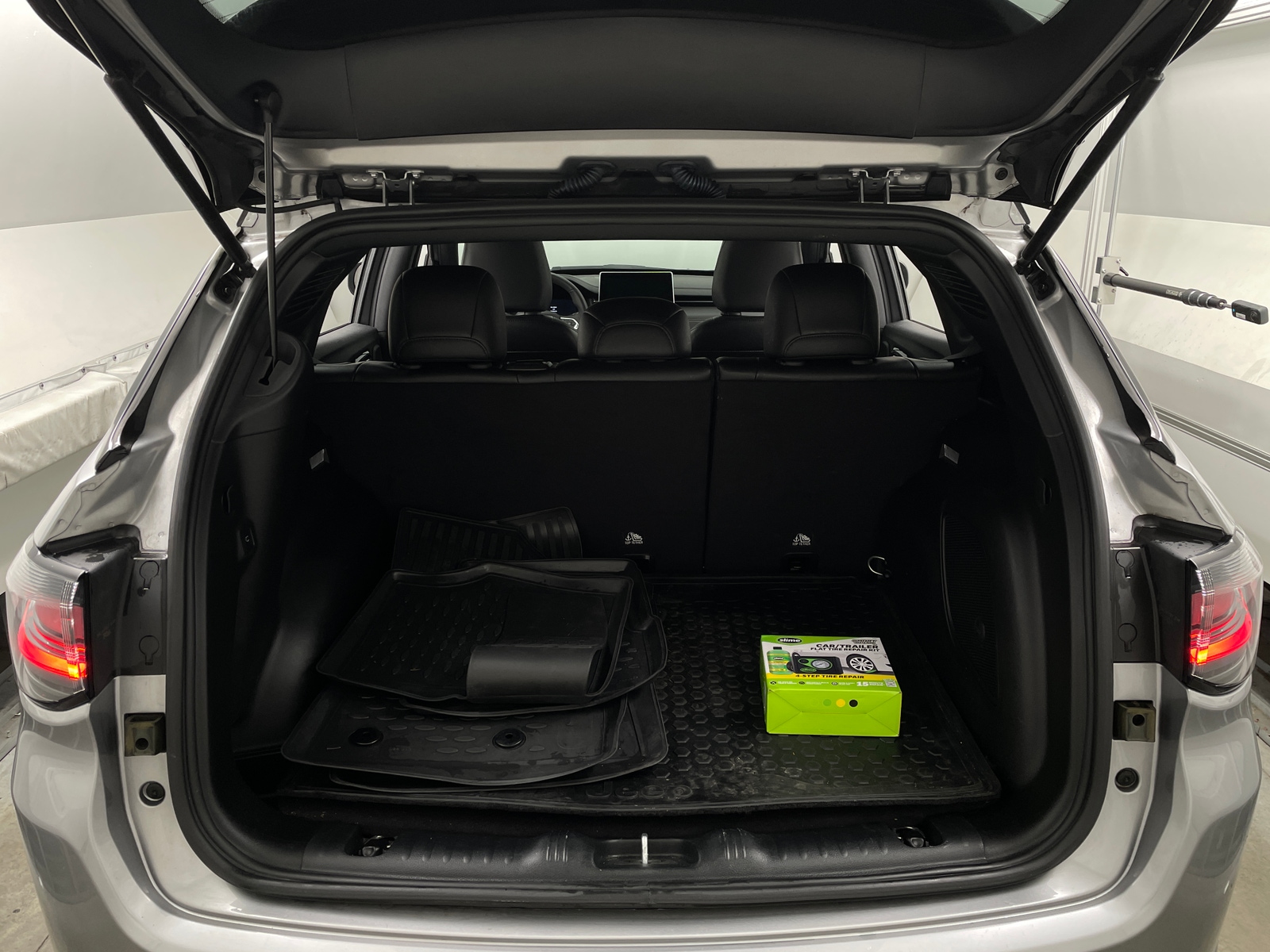 Thumbnail: 2023 Jeep Compass - 6