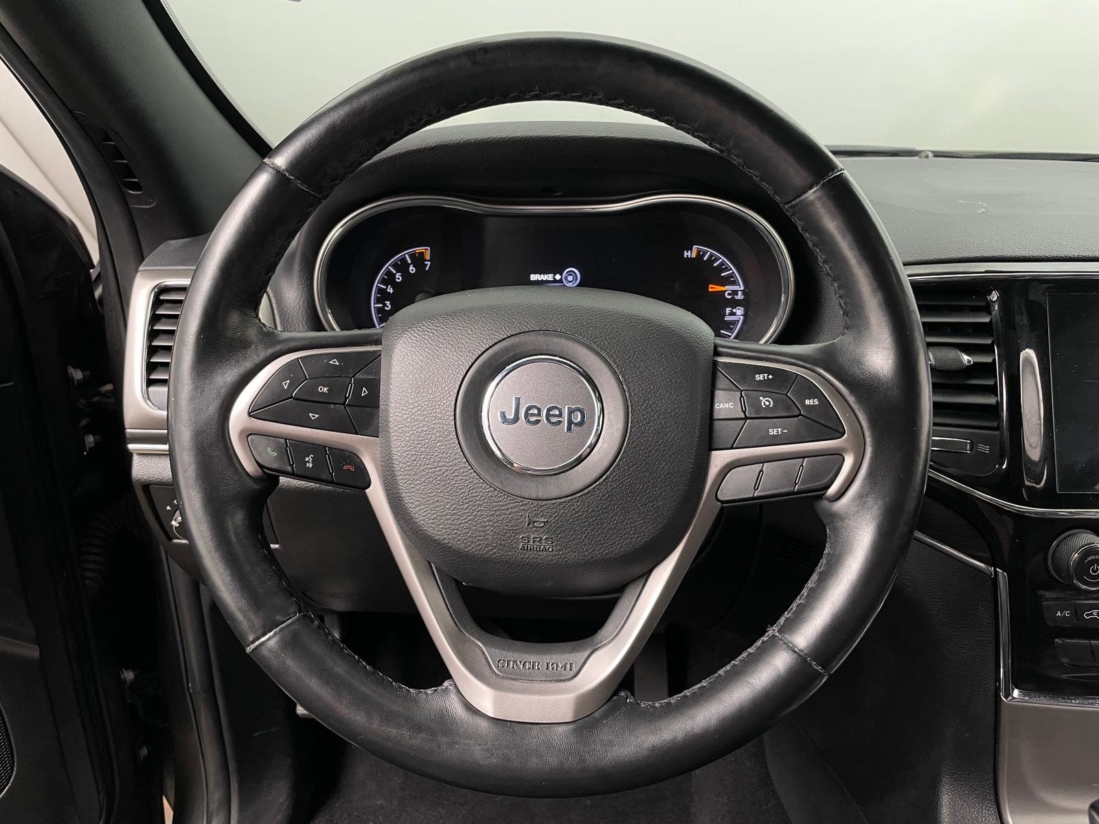 Thumbnail: 2021 Jeep Grand Cherokee - 4