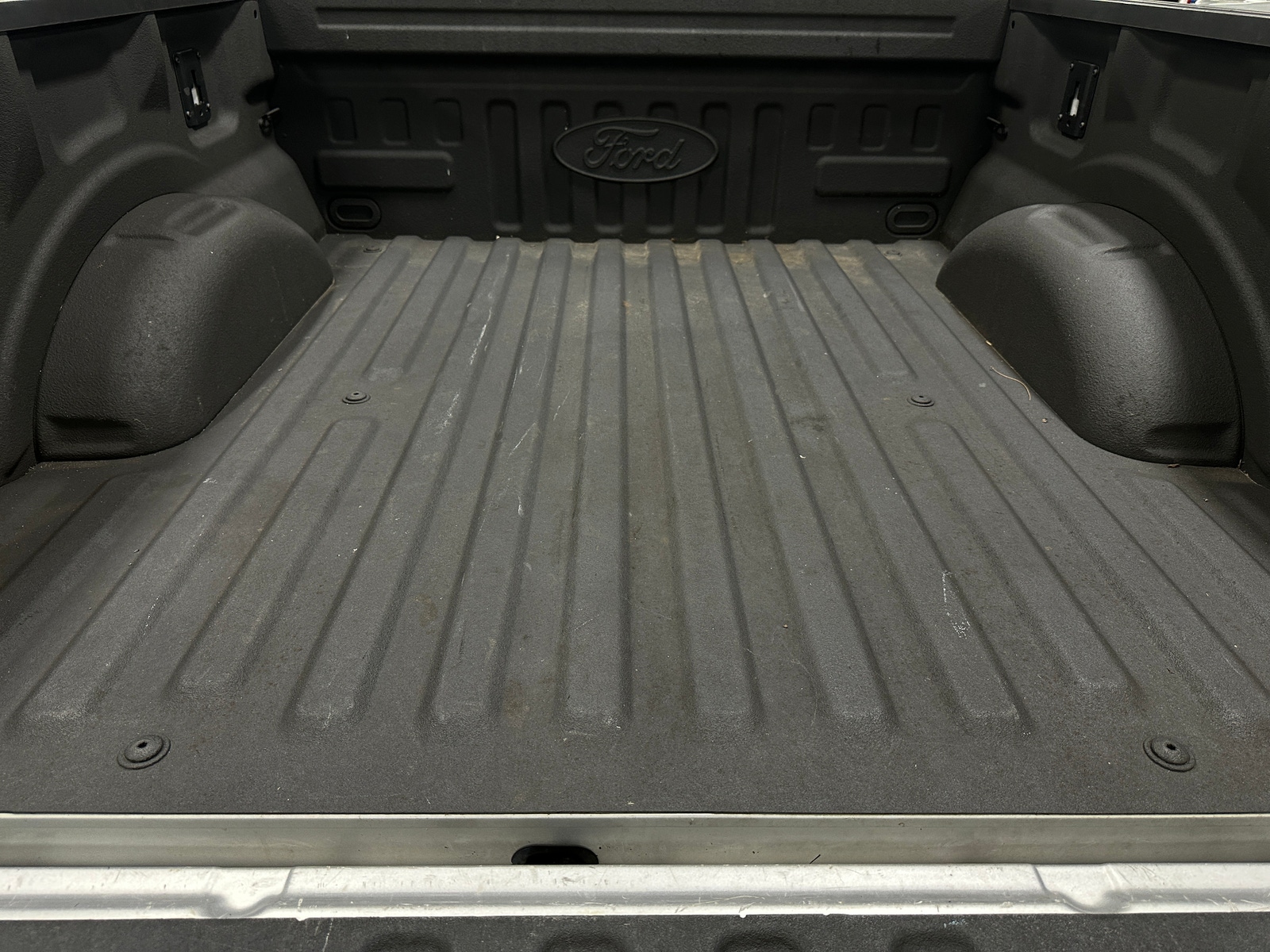 Thumbnail: 2018 Ford Econoline - 7