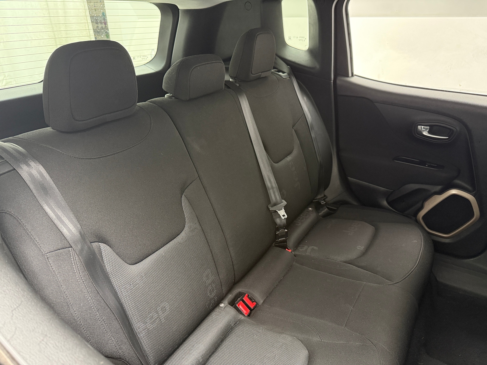 Thumbnail: 2017 Jeep Renegade - 6