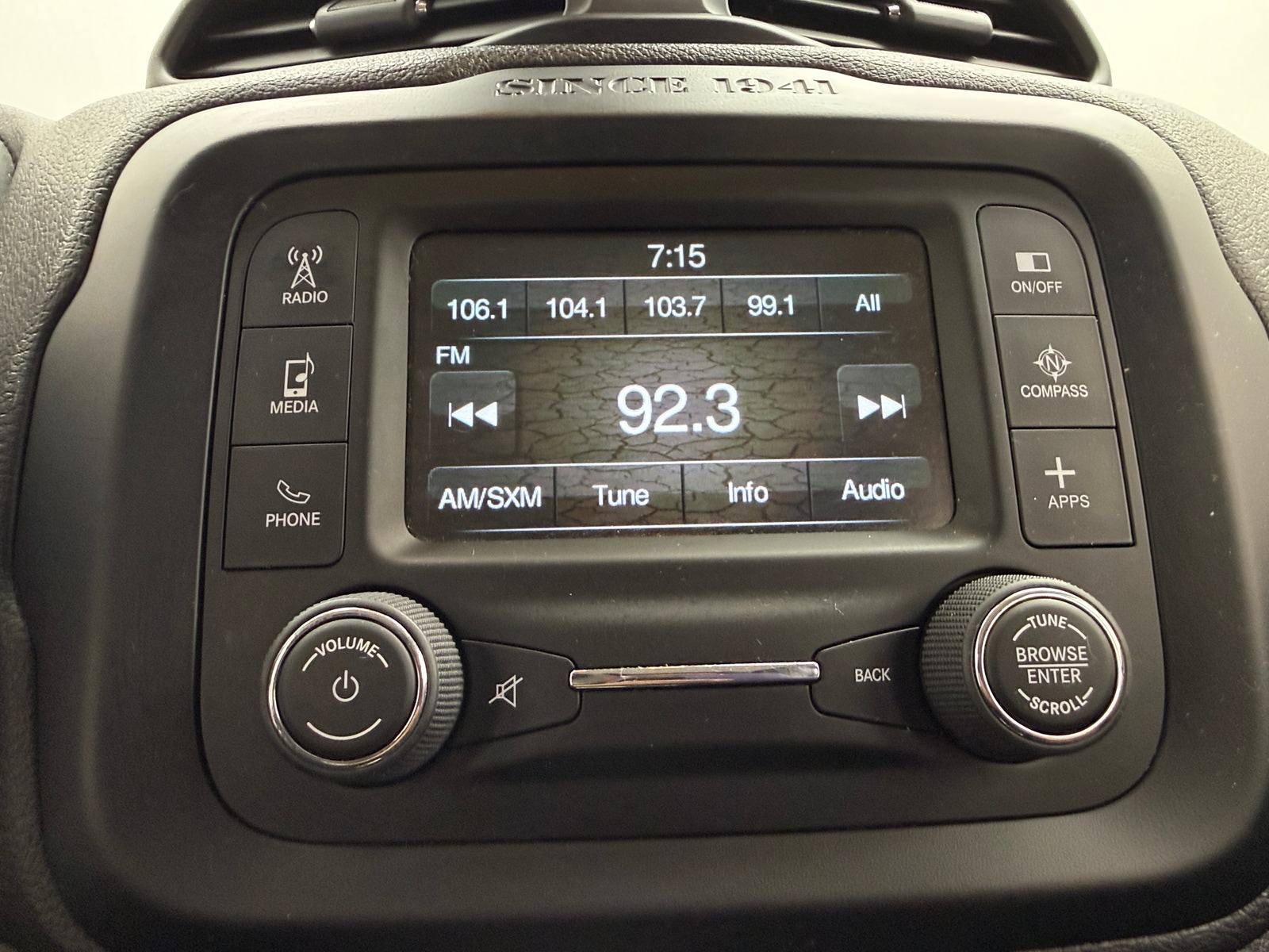 Thumbnail: 2017 Jeep Renegade - 4