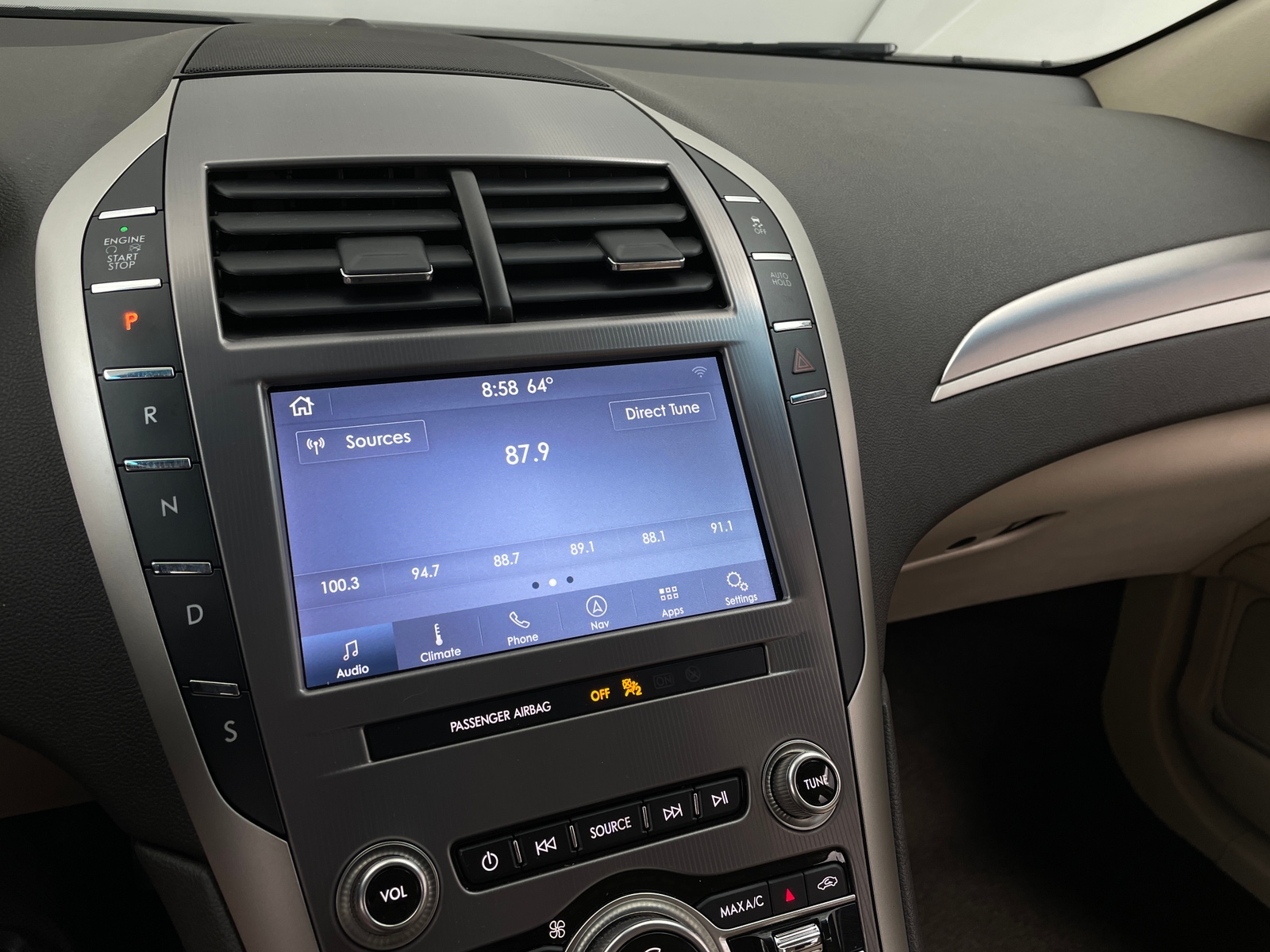 Thumbnail: 2020 Lincoln MKZ - 3