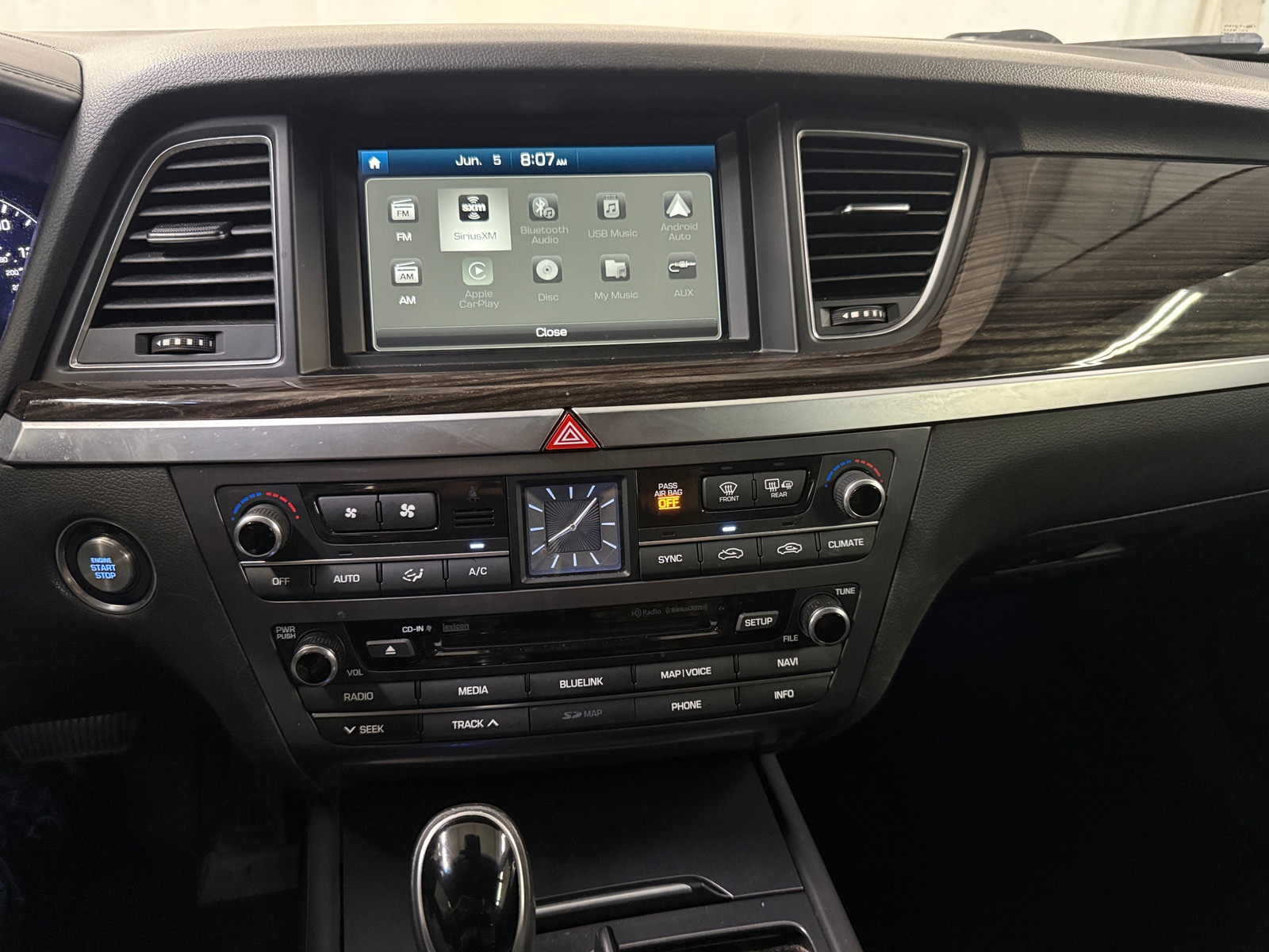 Thumbnail: 2016 Hyundai Genesis - 3
