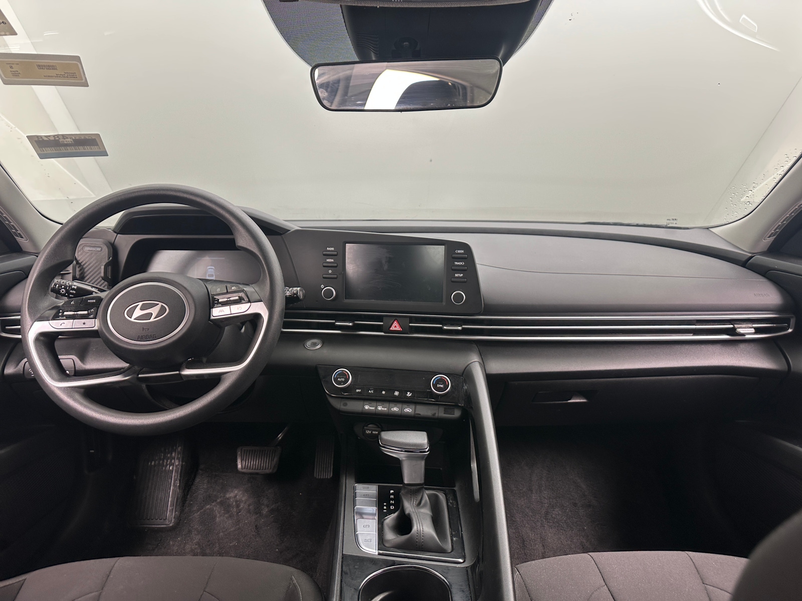 Thumbnail: 2025 Hyundai Elantra - 3