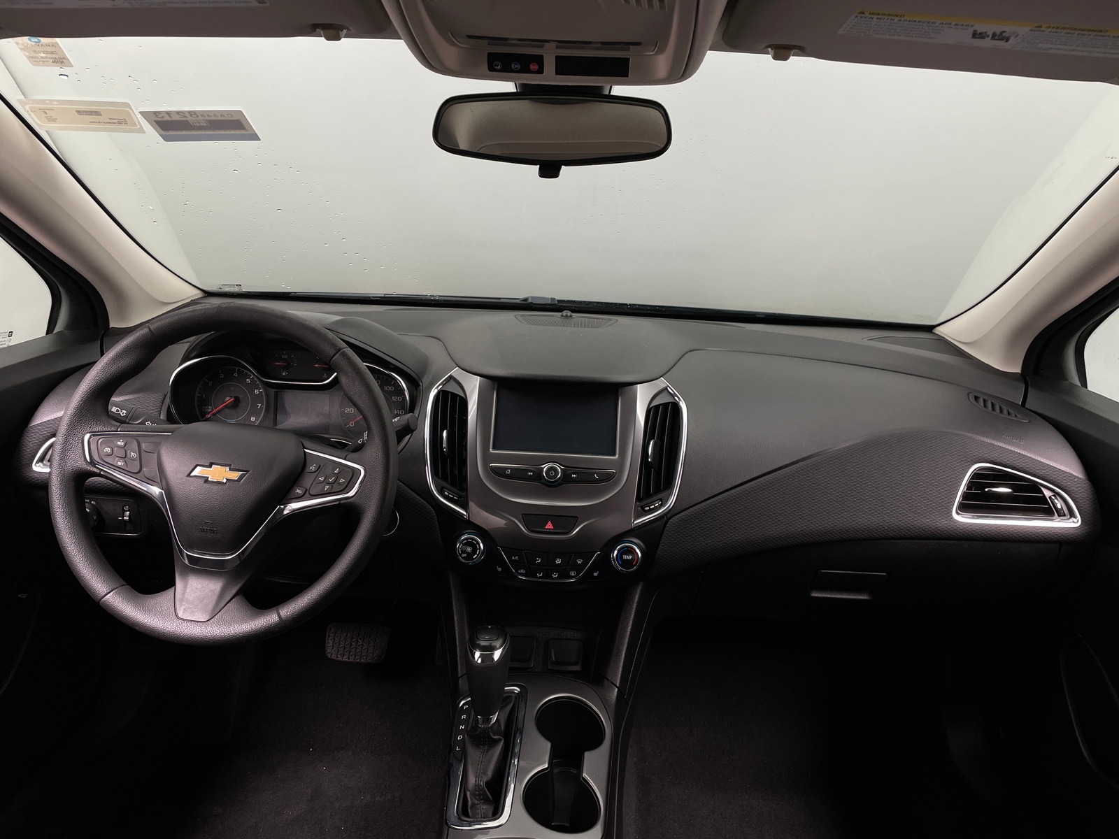 Thumbnail: 2018 Chevrolet Cruze - 3