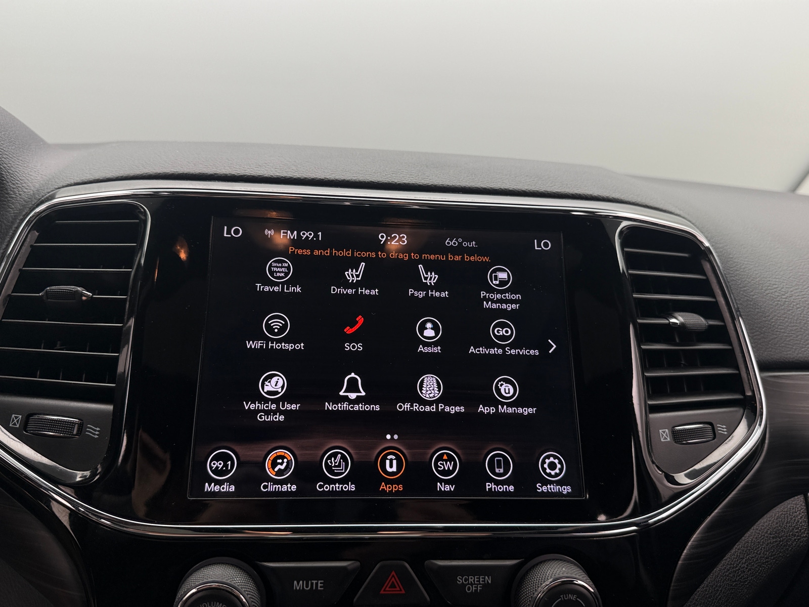 Thumbnail: 2020 Jeep Grand Cherokee - 3