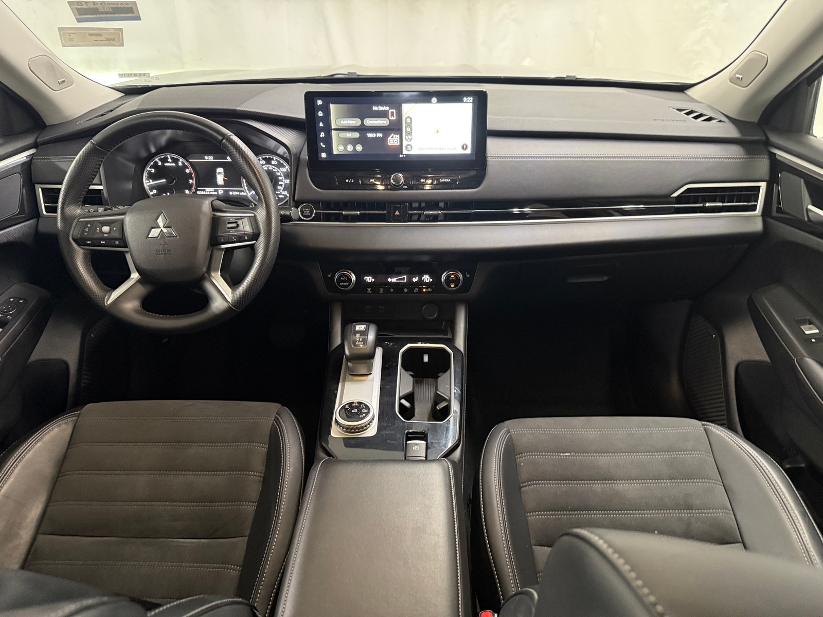Thumbnail: 2025 Mitsubishi Outlander - 2