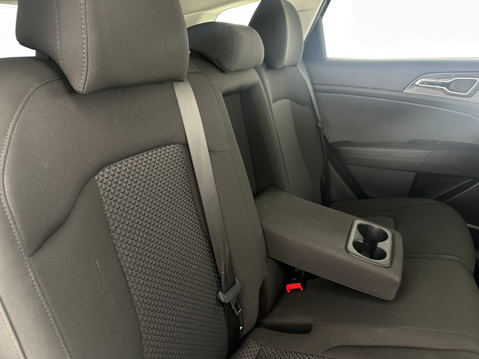Thumbnail: 2025 Kia Sportage - 6