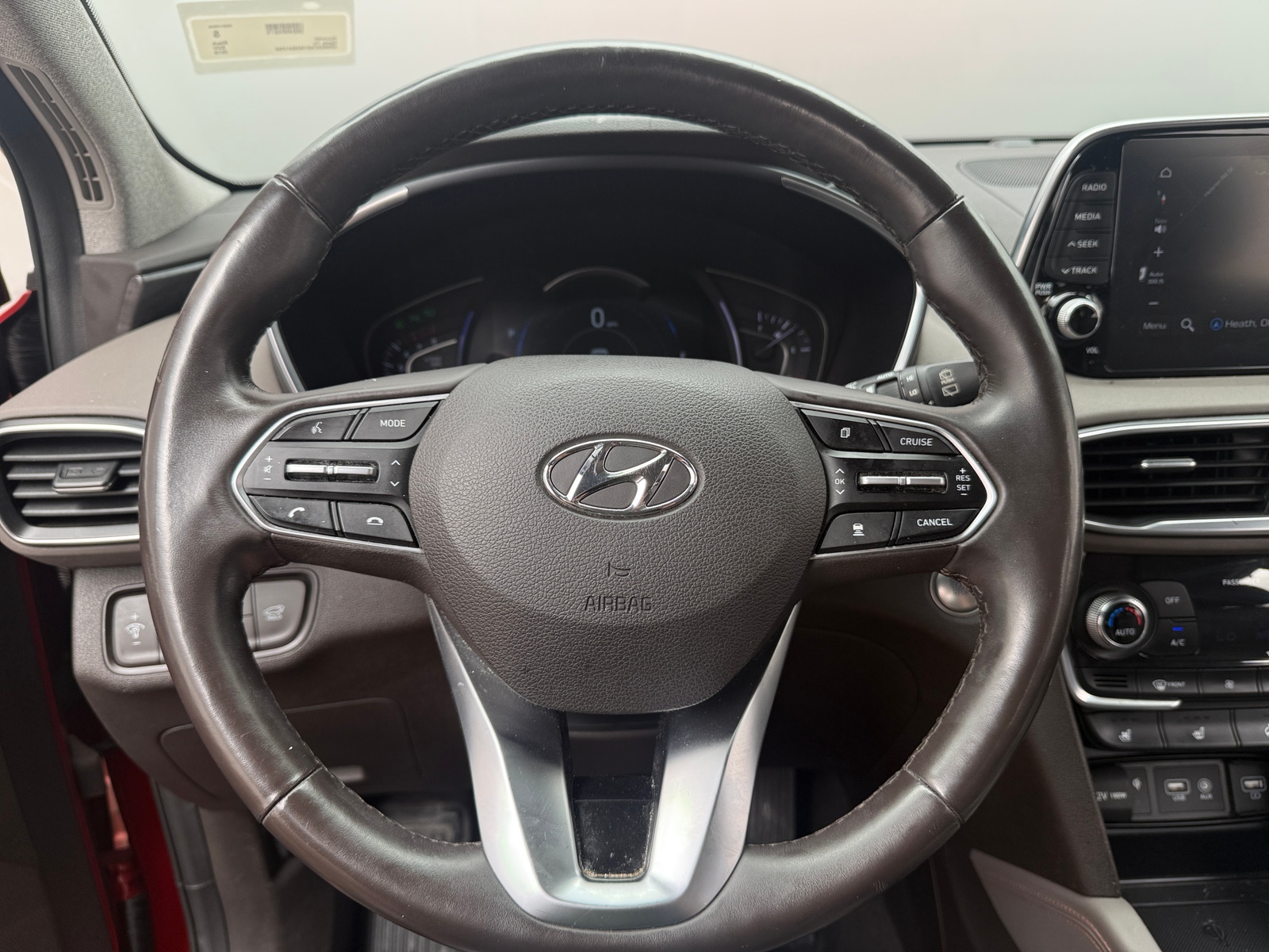Thumbnail: 2019 Hyundai Santa Fe - 4
