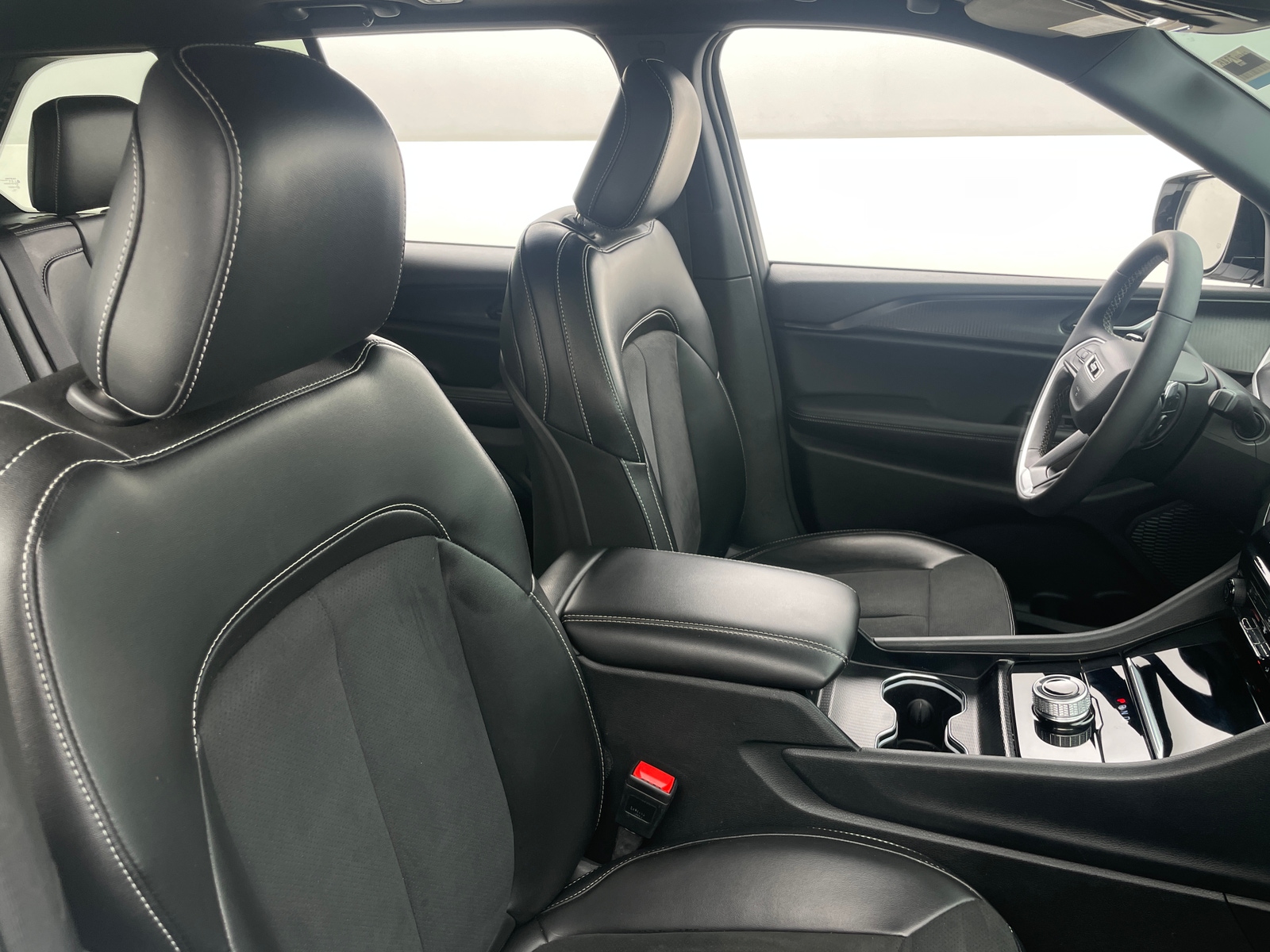 Thumbnail: 2024 Jeep Grand Cherokee - 2