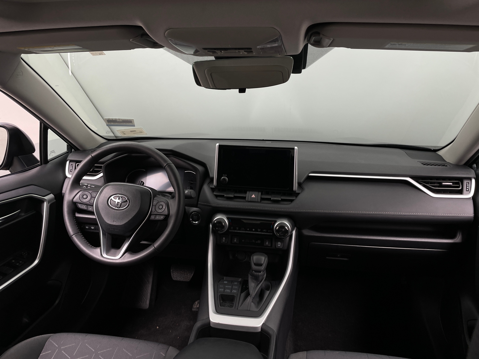 Thumbnail: 2024 Toyota RAV4 - 3