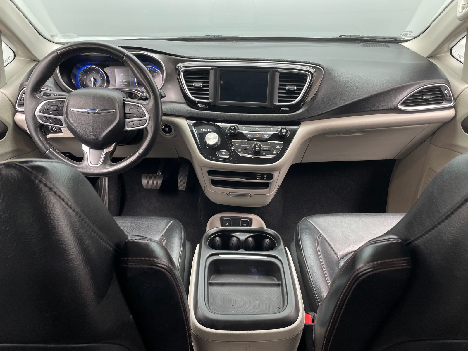 Thumbnail: 2020 Chrysler Pacifica - 2