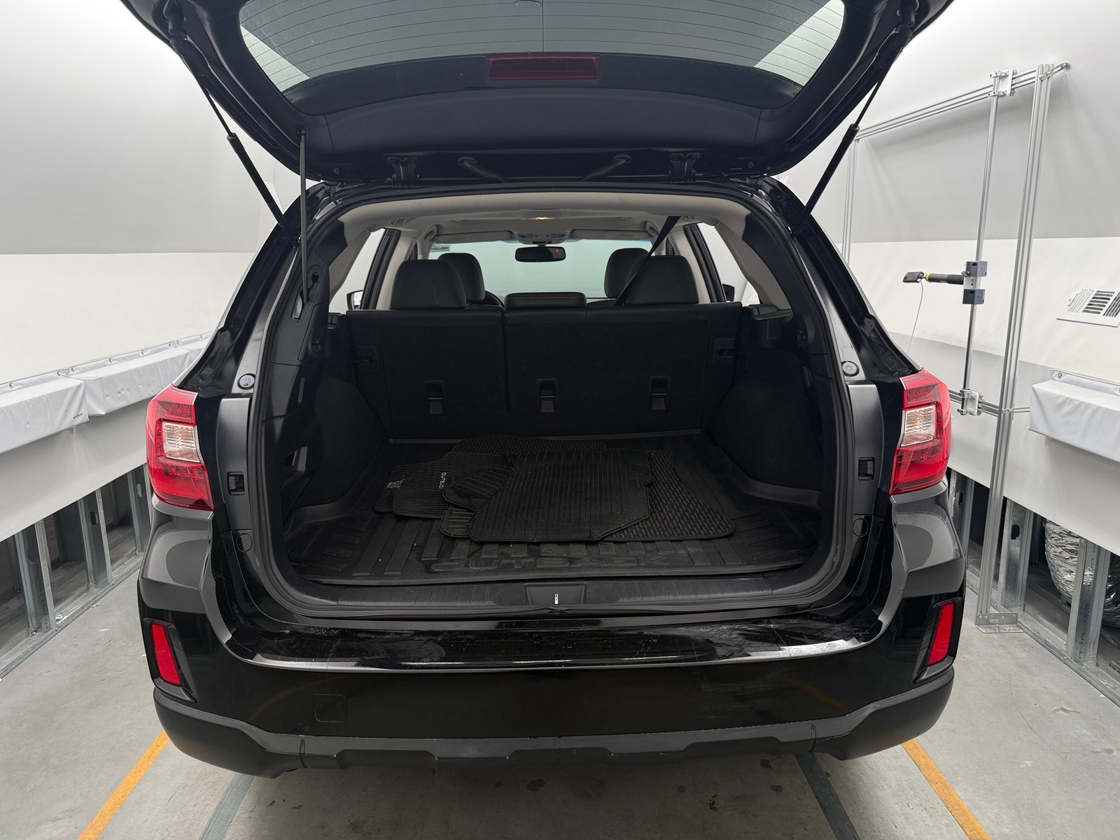 Thumbnail: 2015 Subaru Outback - 6