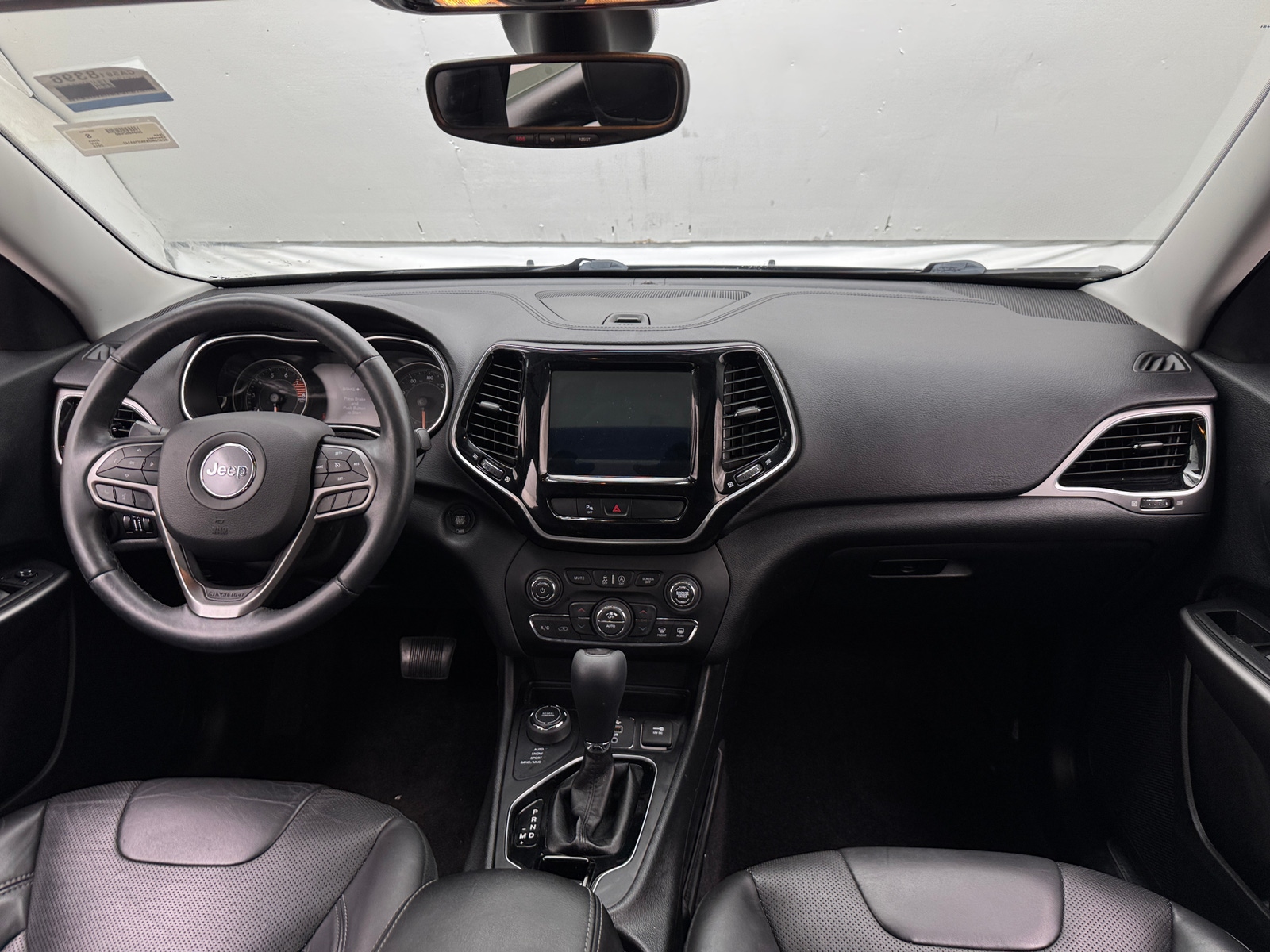 Thumbnail: 2019 Jeep Cherokee - 2