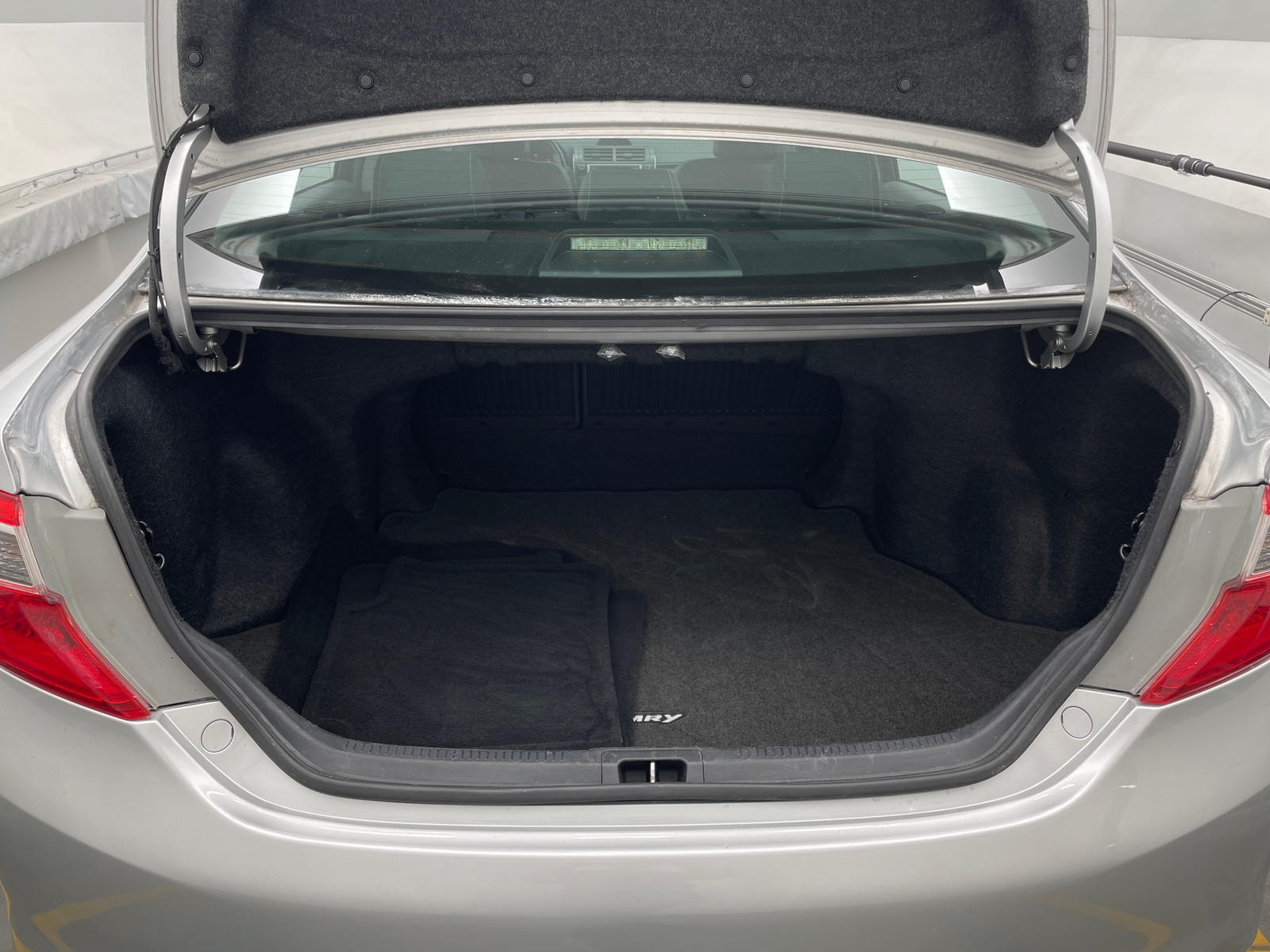 Thumbnail: 2014 Toyota Camry - 7