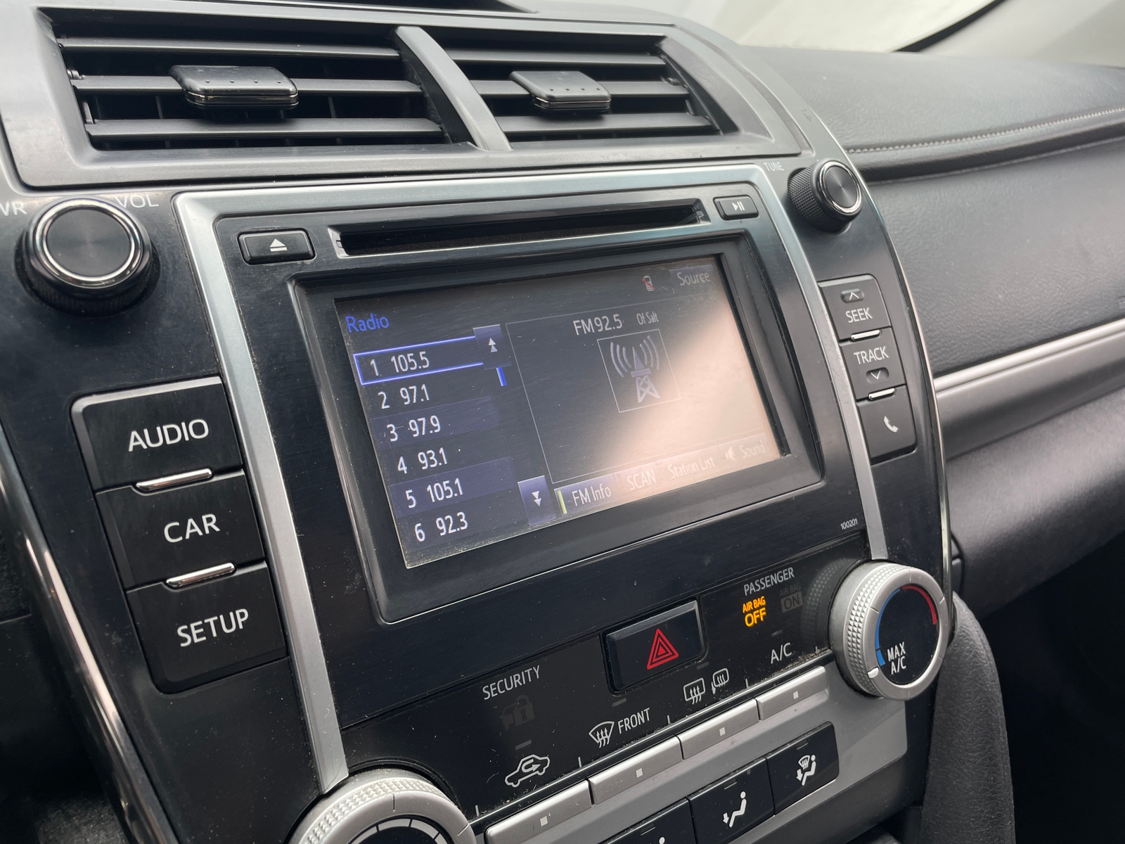 Thumbnail: 2014 Toyota Camry - 4