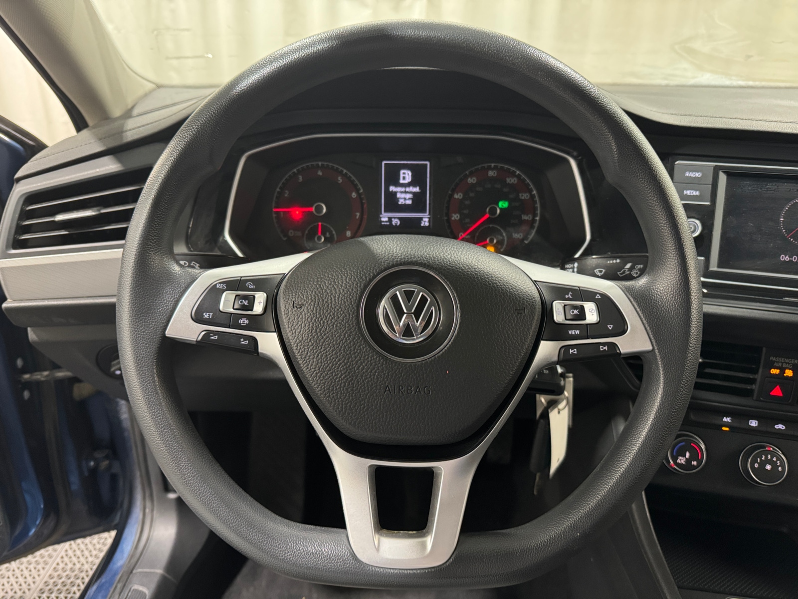 Thumbnail: 2019 Volkswagen Jetta - 5