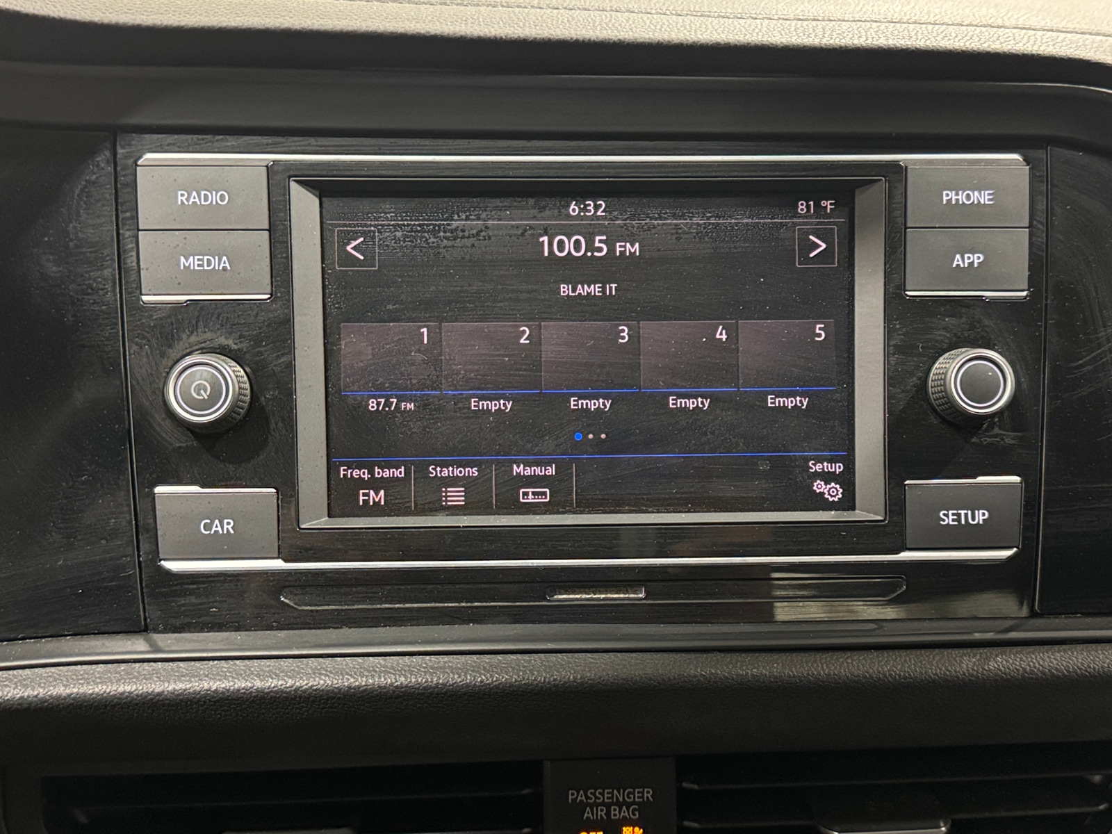 Thumbnail: 2019 Volkswagen Jetta - 4