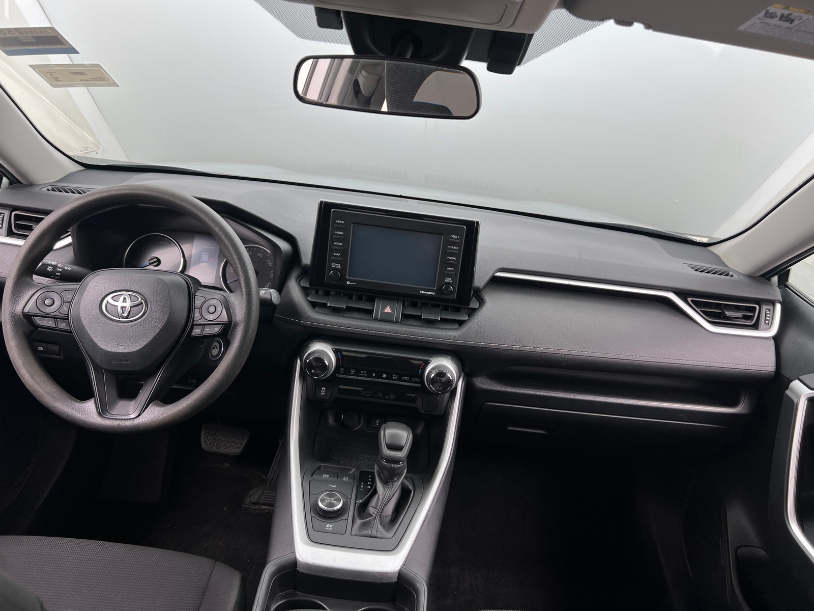Thumbnail: 2020 Toyota RAV4 - 3