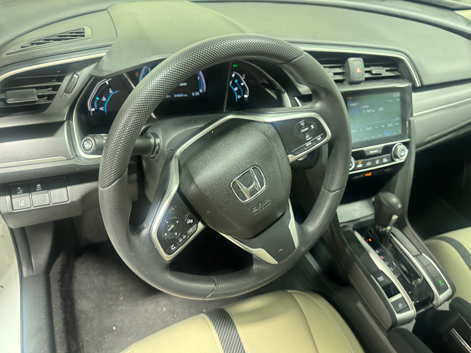 Thumbnail: 2016 Honda Civic - 5