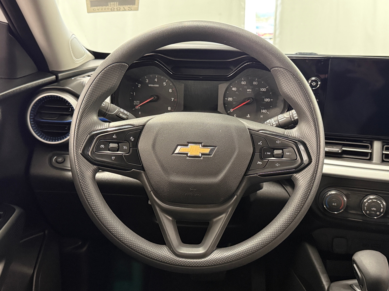 Thumbnail: 2026 Chevrolet Trax - 5