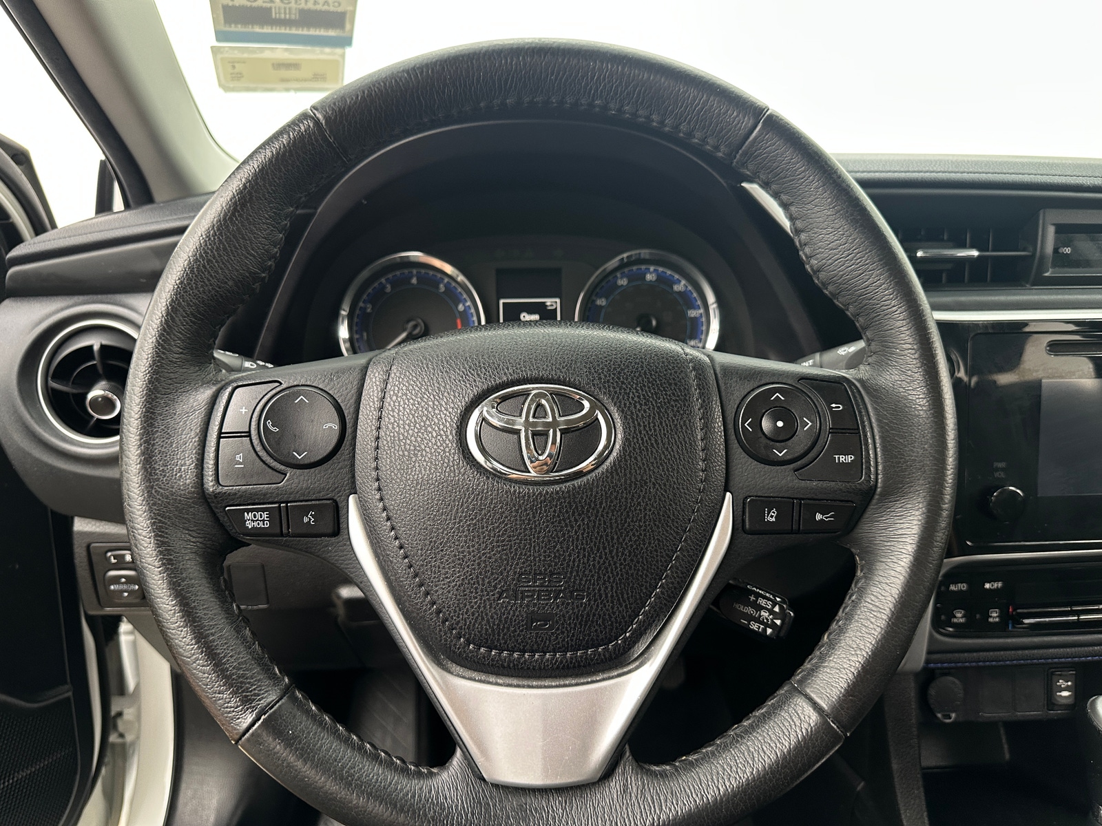 Thumbnail: 2018 Toyota Corolla - 5