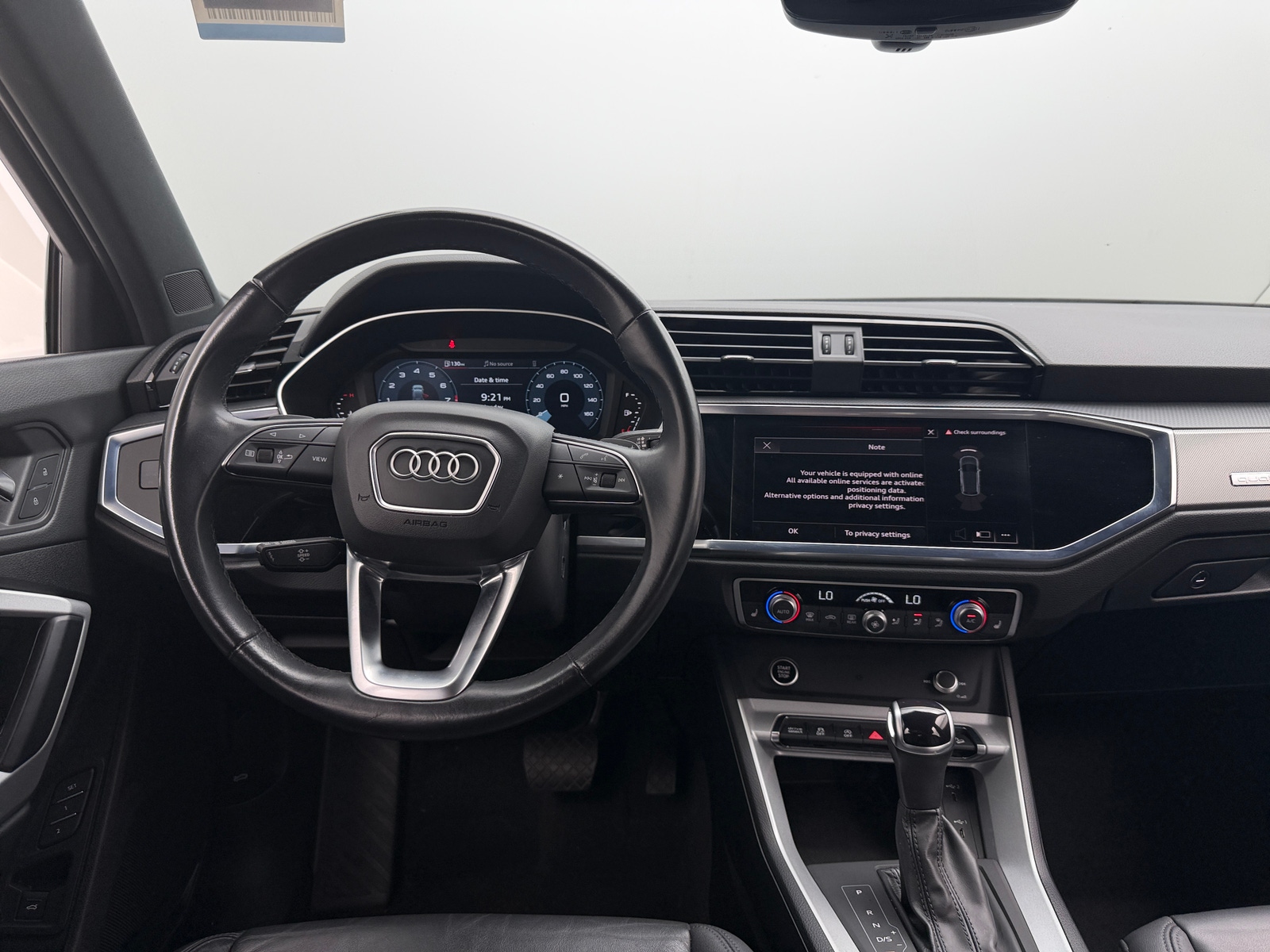 Thumbnail: 2023 Audi Q3 - 4