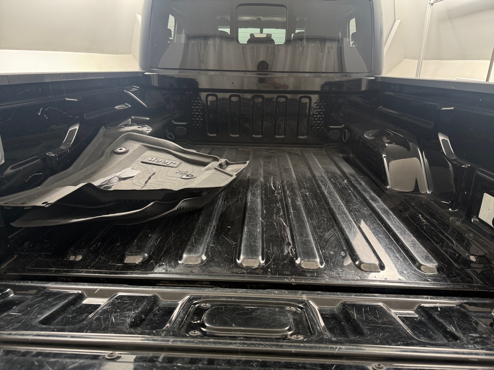 Thumbnail: 2022 Jeep Gladiator - 6